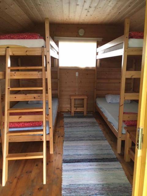 Mobile Home - Photo 2