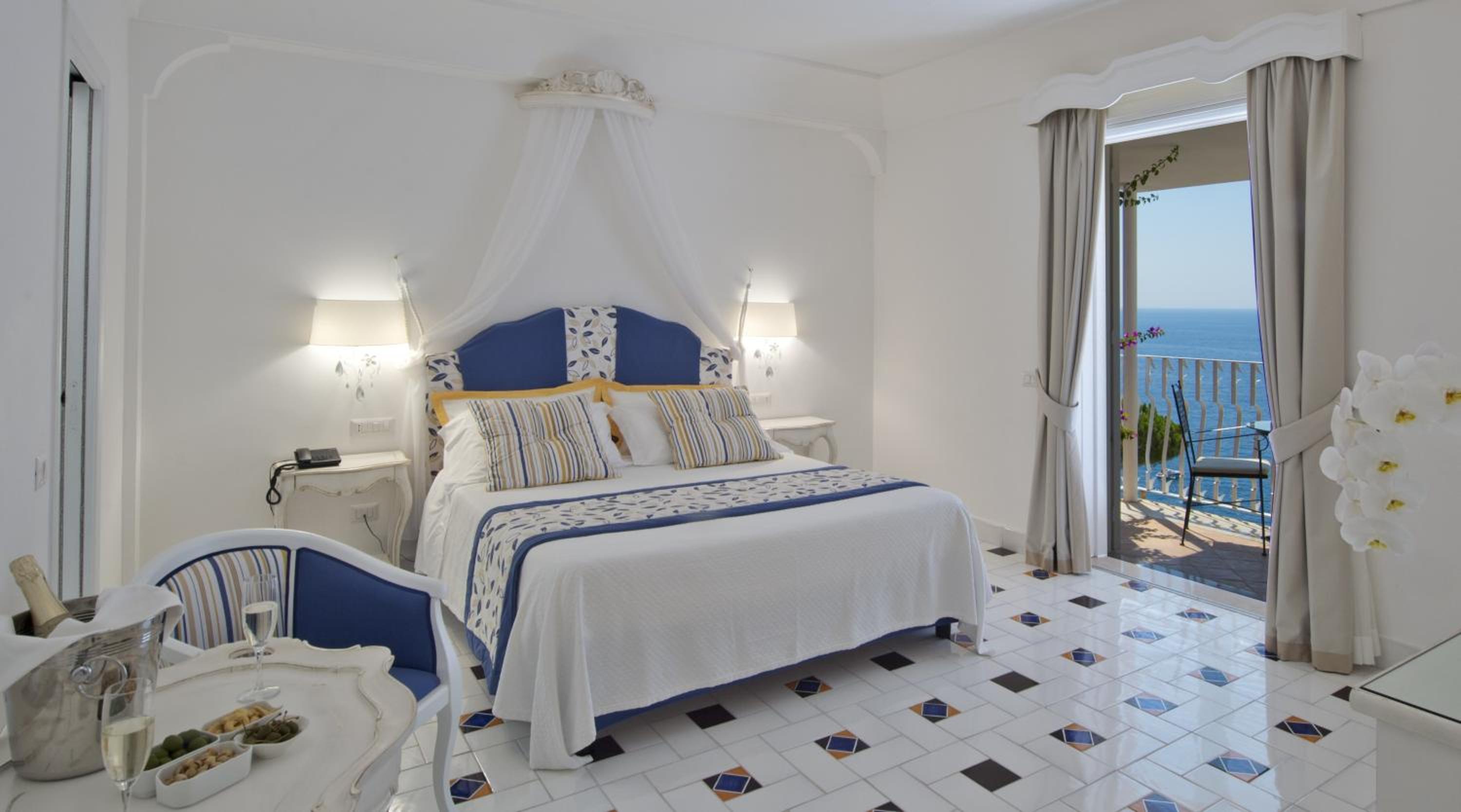 Junior Suite - Photo 1