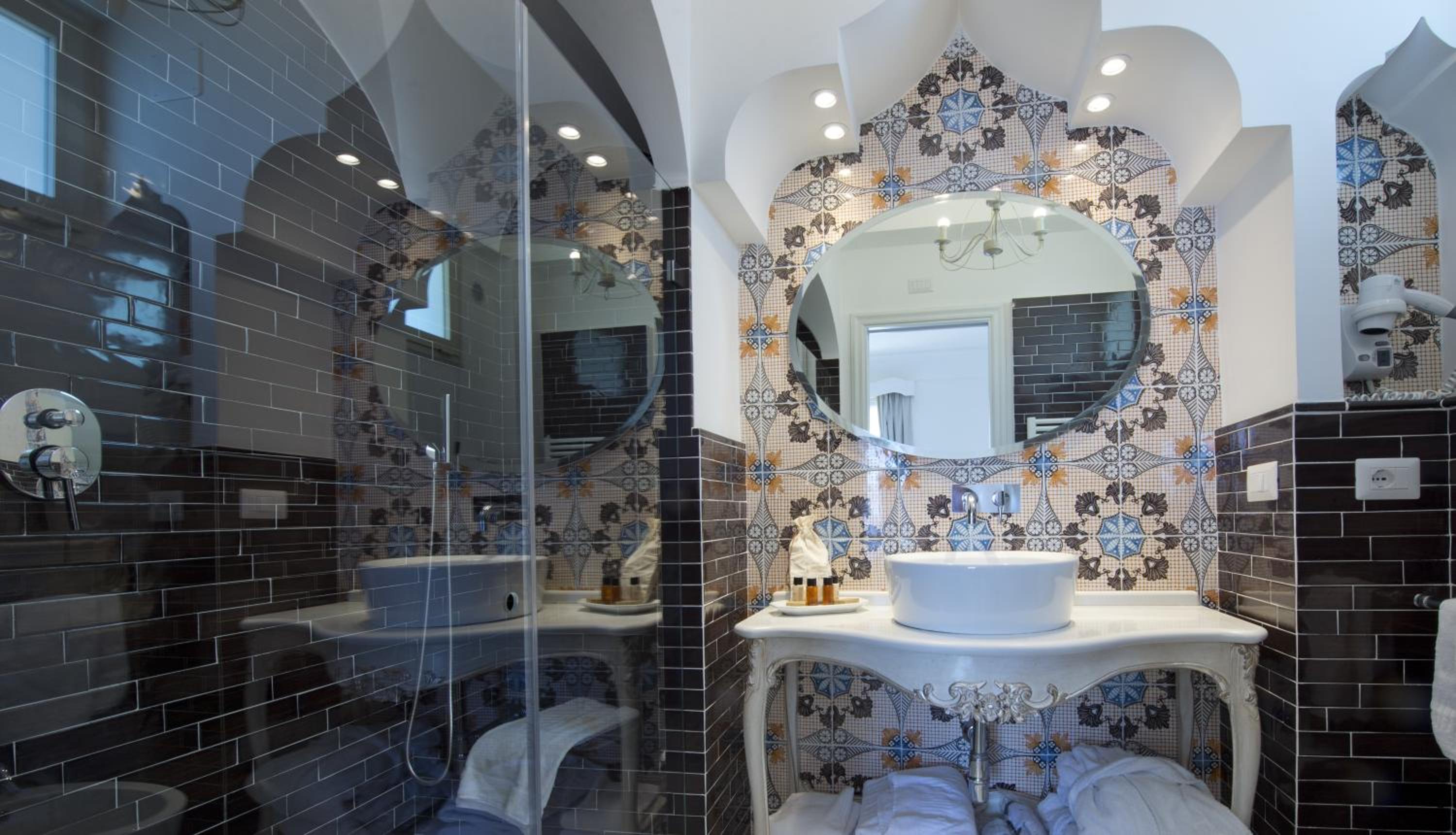 Junior Suite - Photo 11