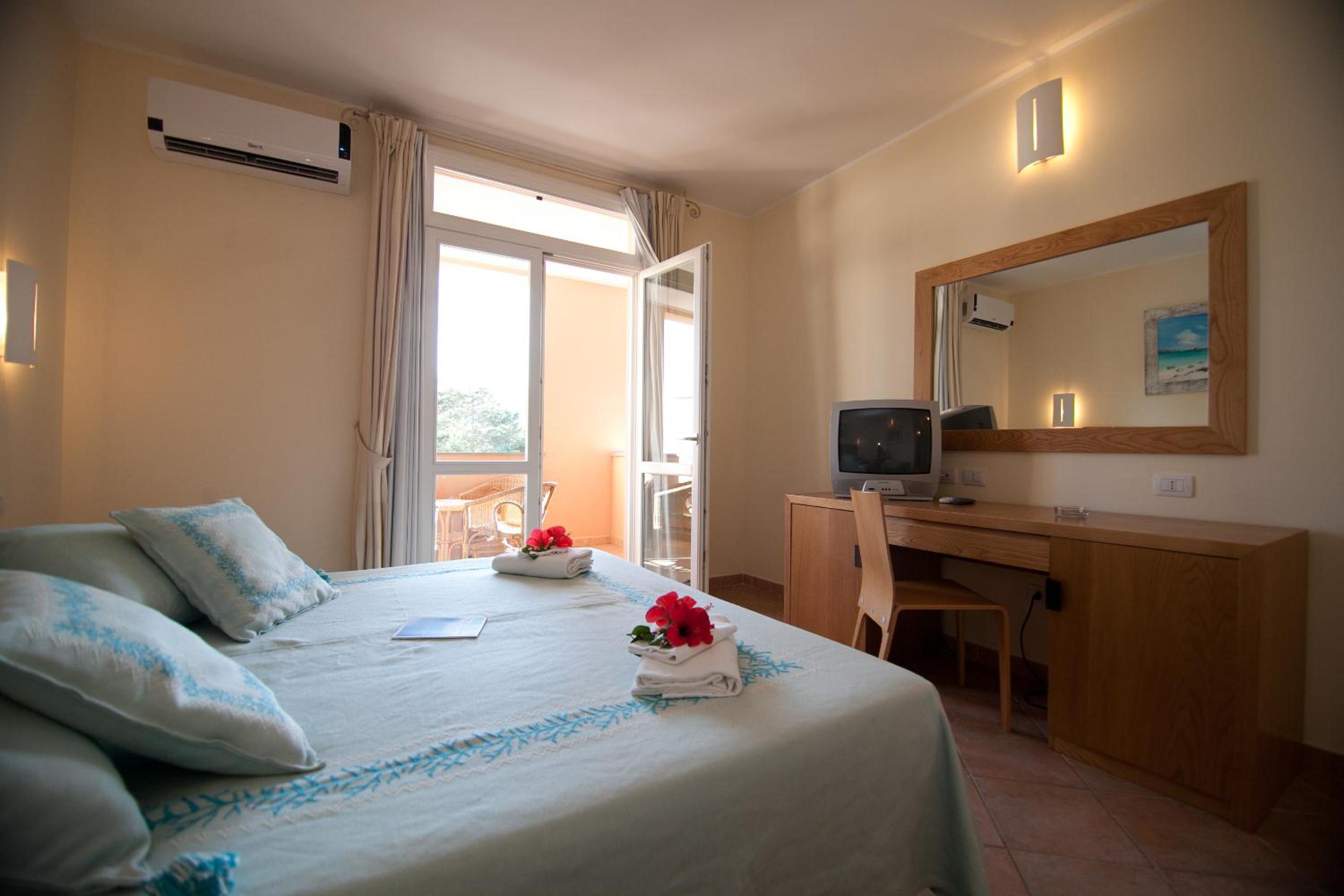 Double Room - Photo 10