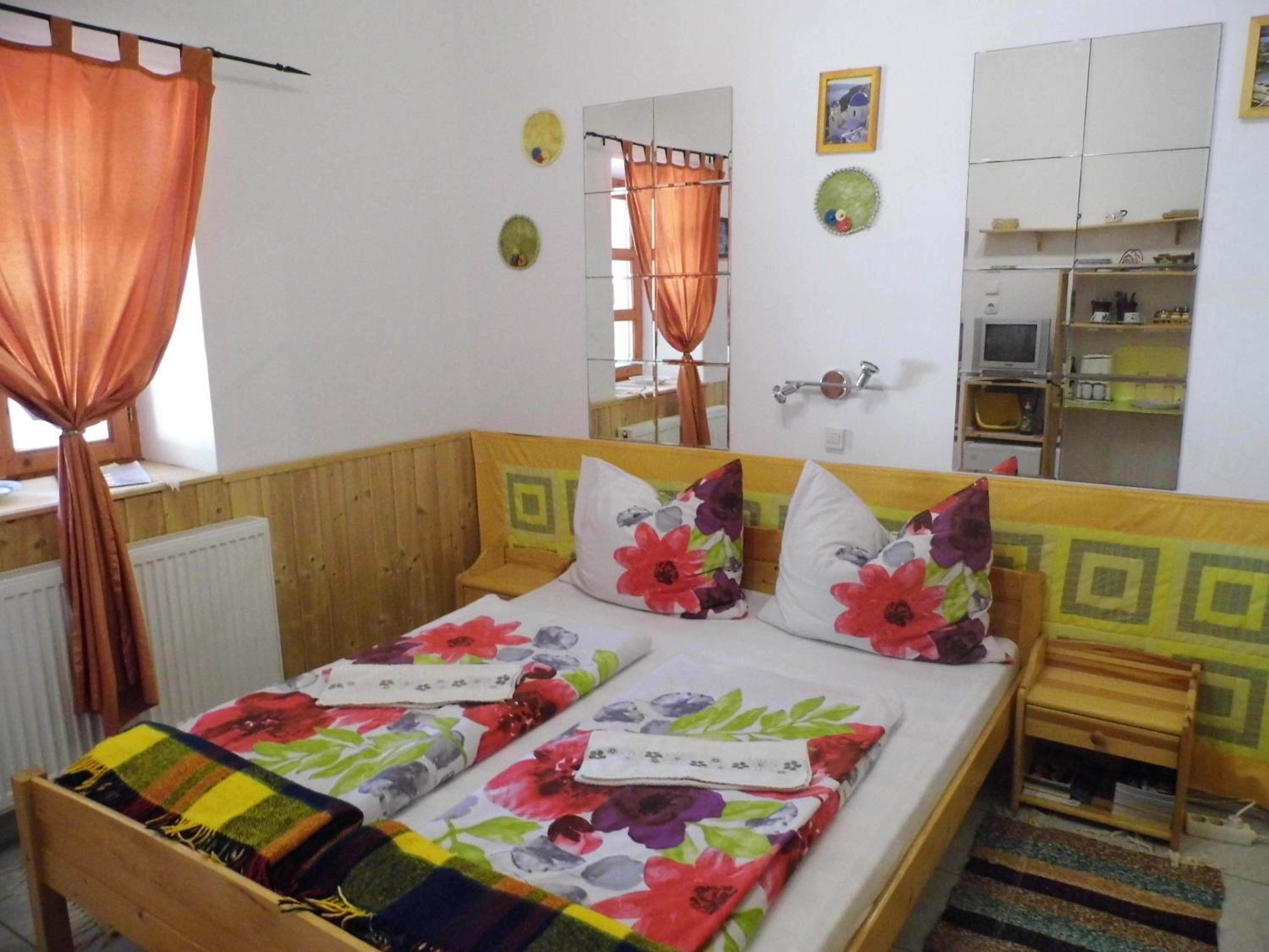 Double Room with Private Bathroom photo 2