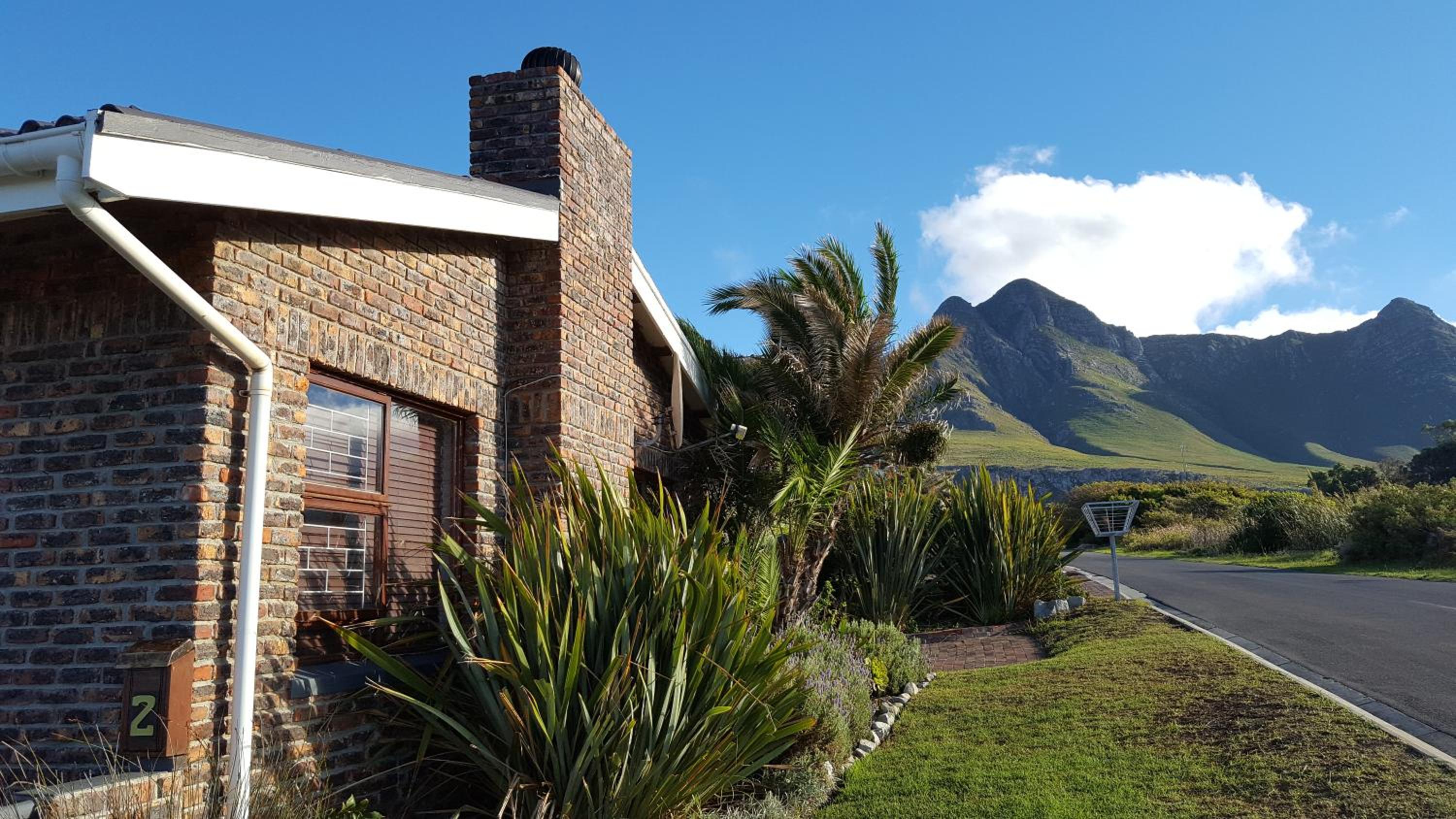 Three-Bedroom House - Sea Front - Photo 45