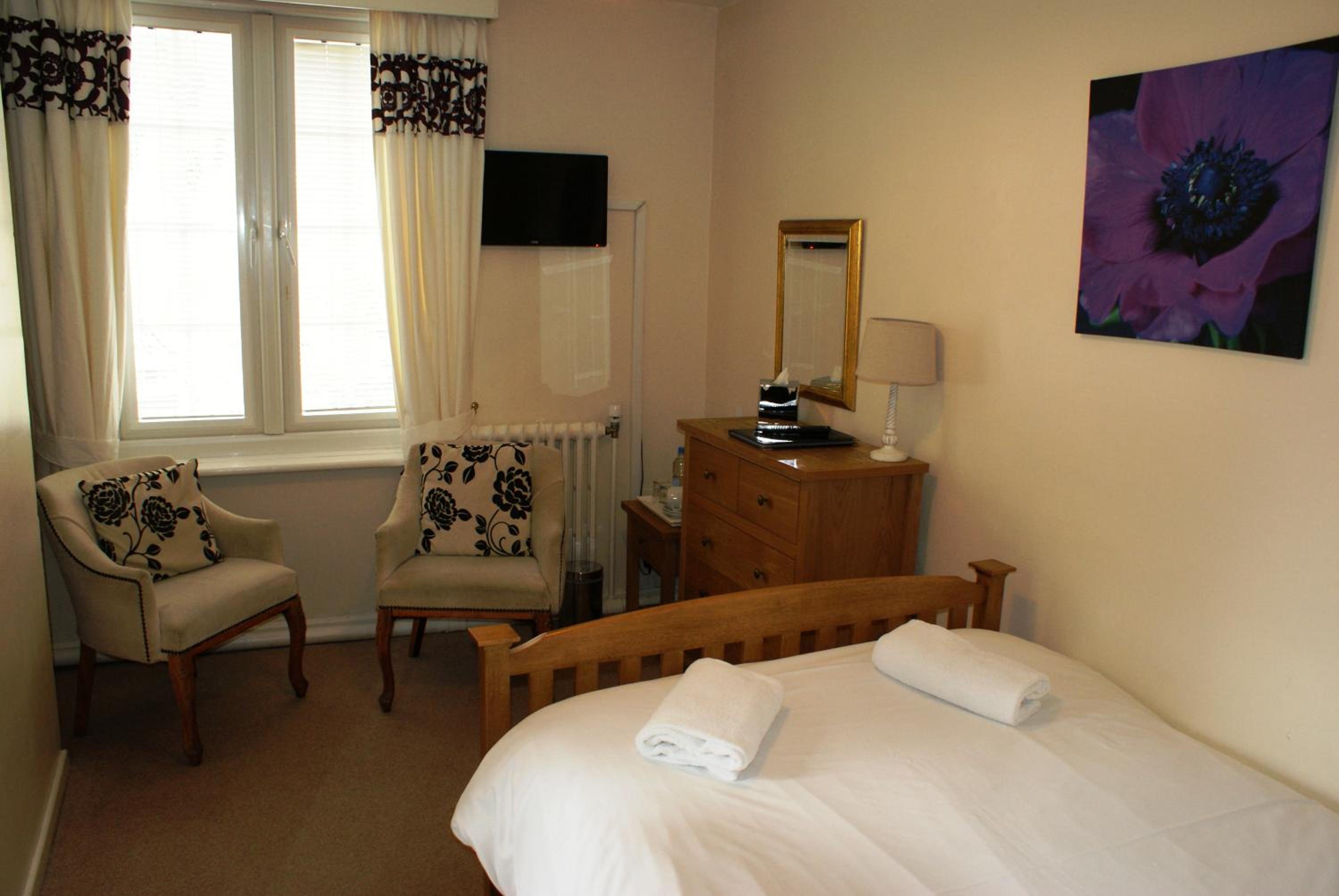 Economy Double Room photo 2