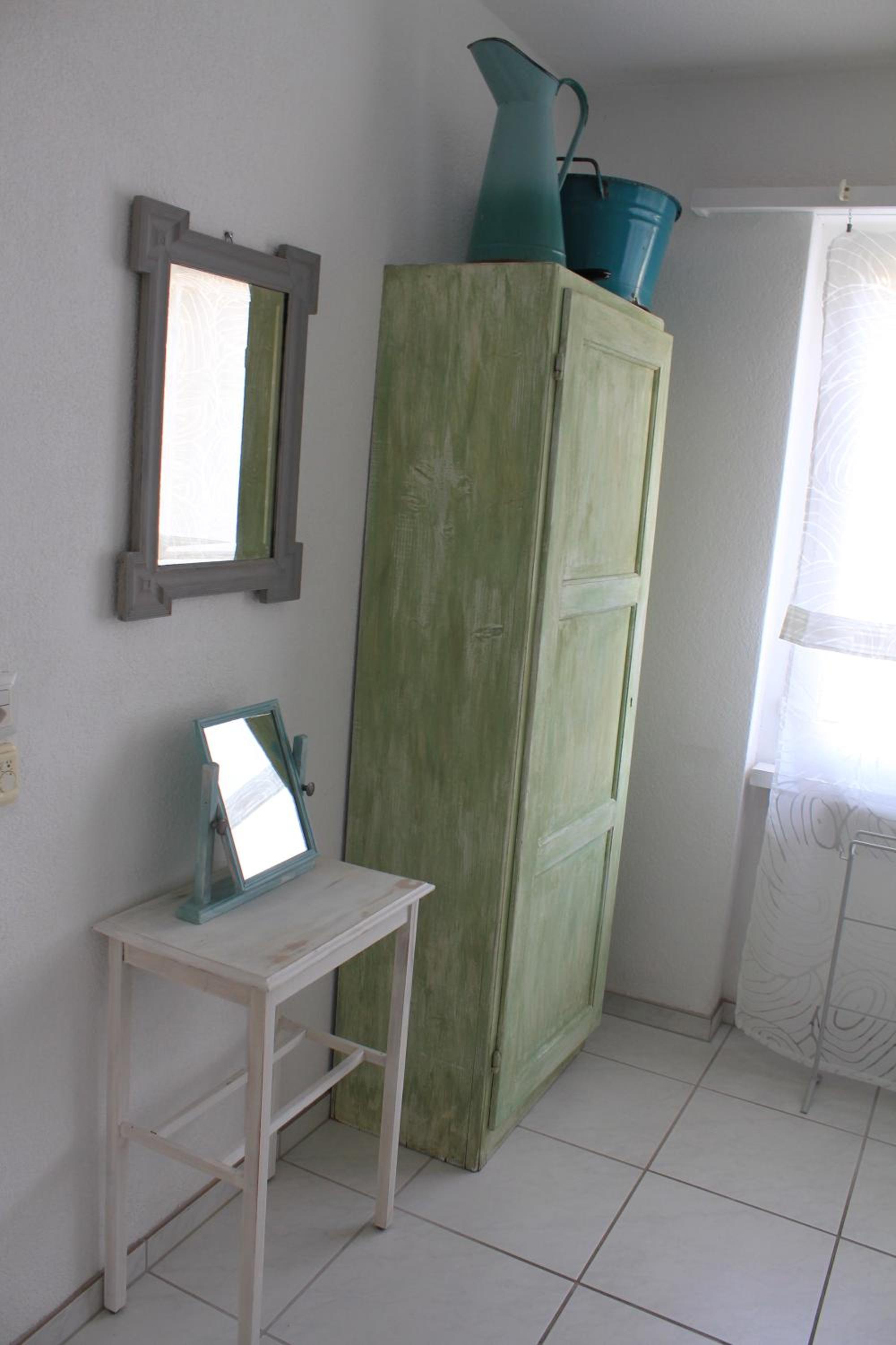 Small Single Room photo 1