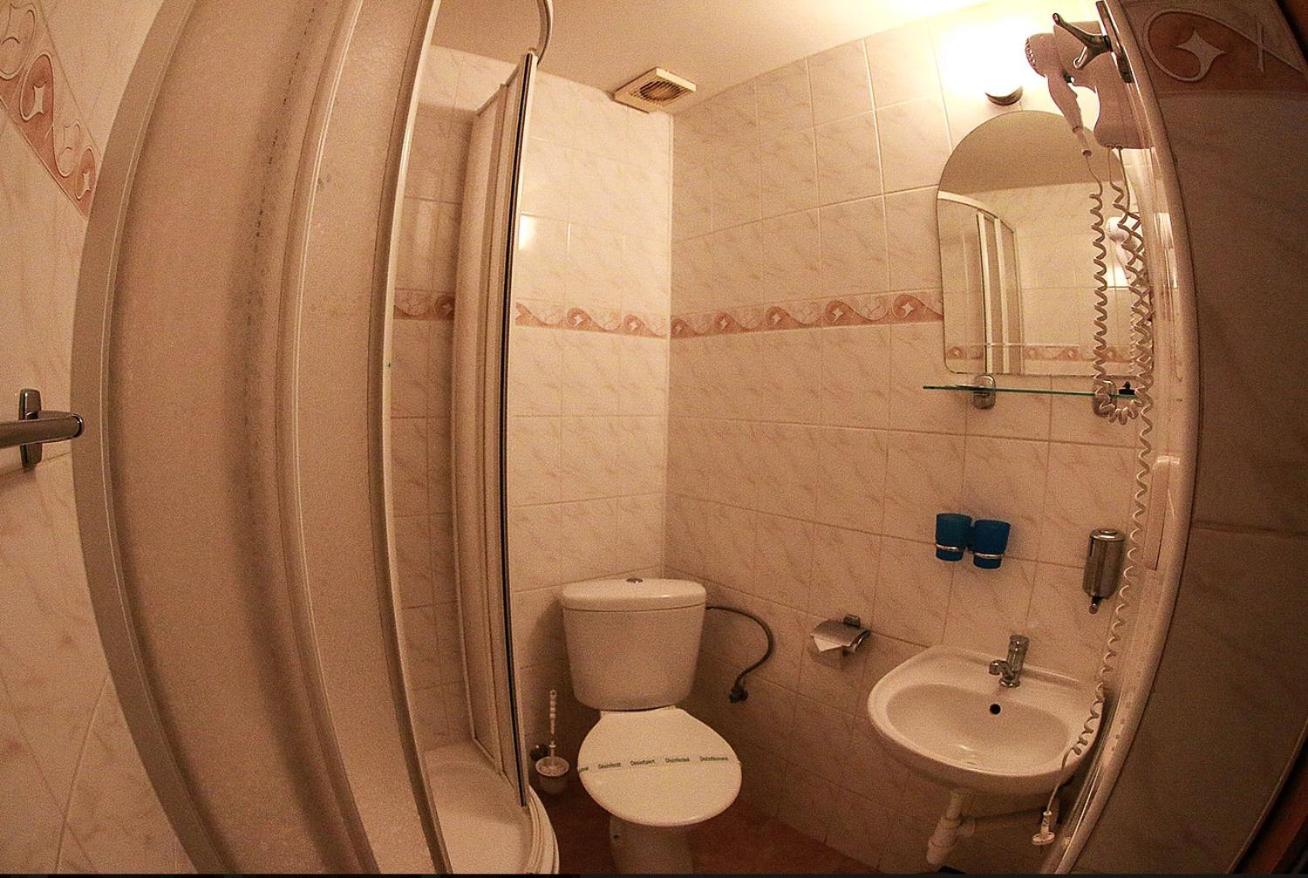 Double Room with View