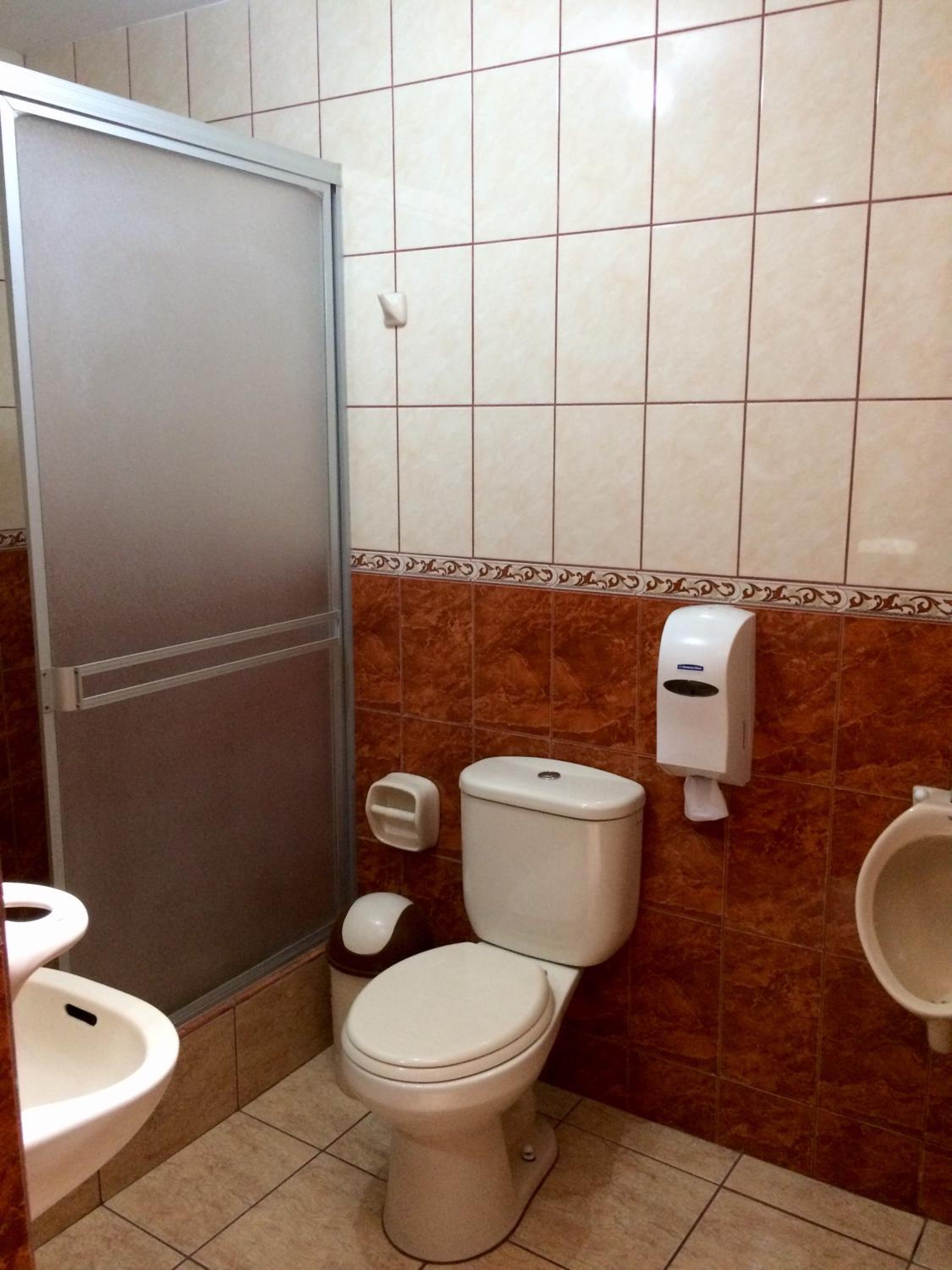 Family Room with Private Bathroom photo 3
