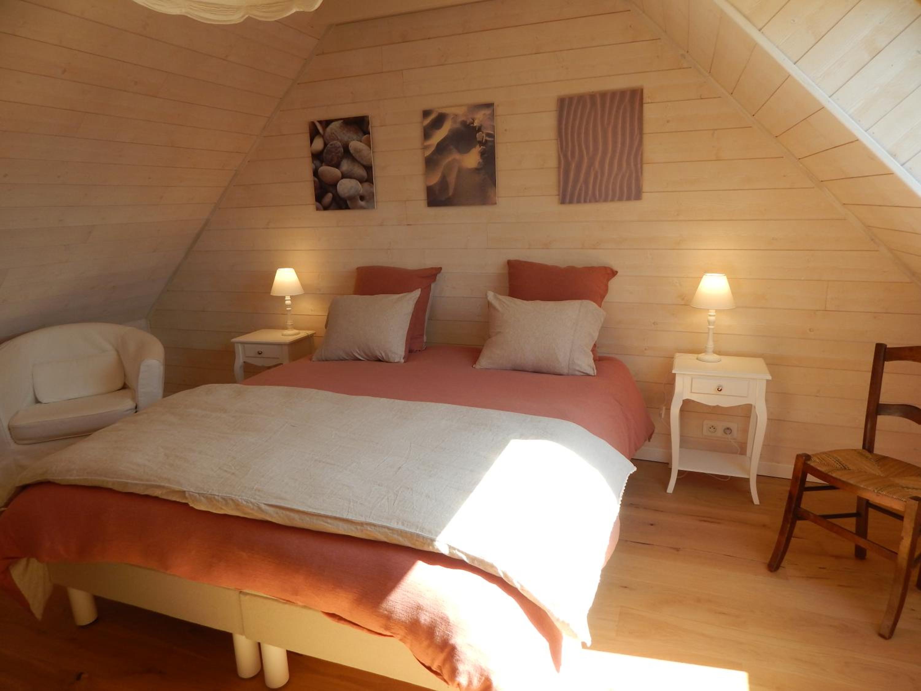 Queen Room photo 3