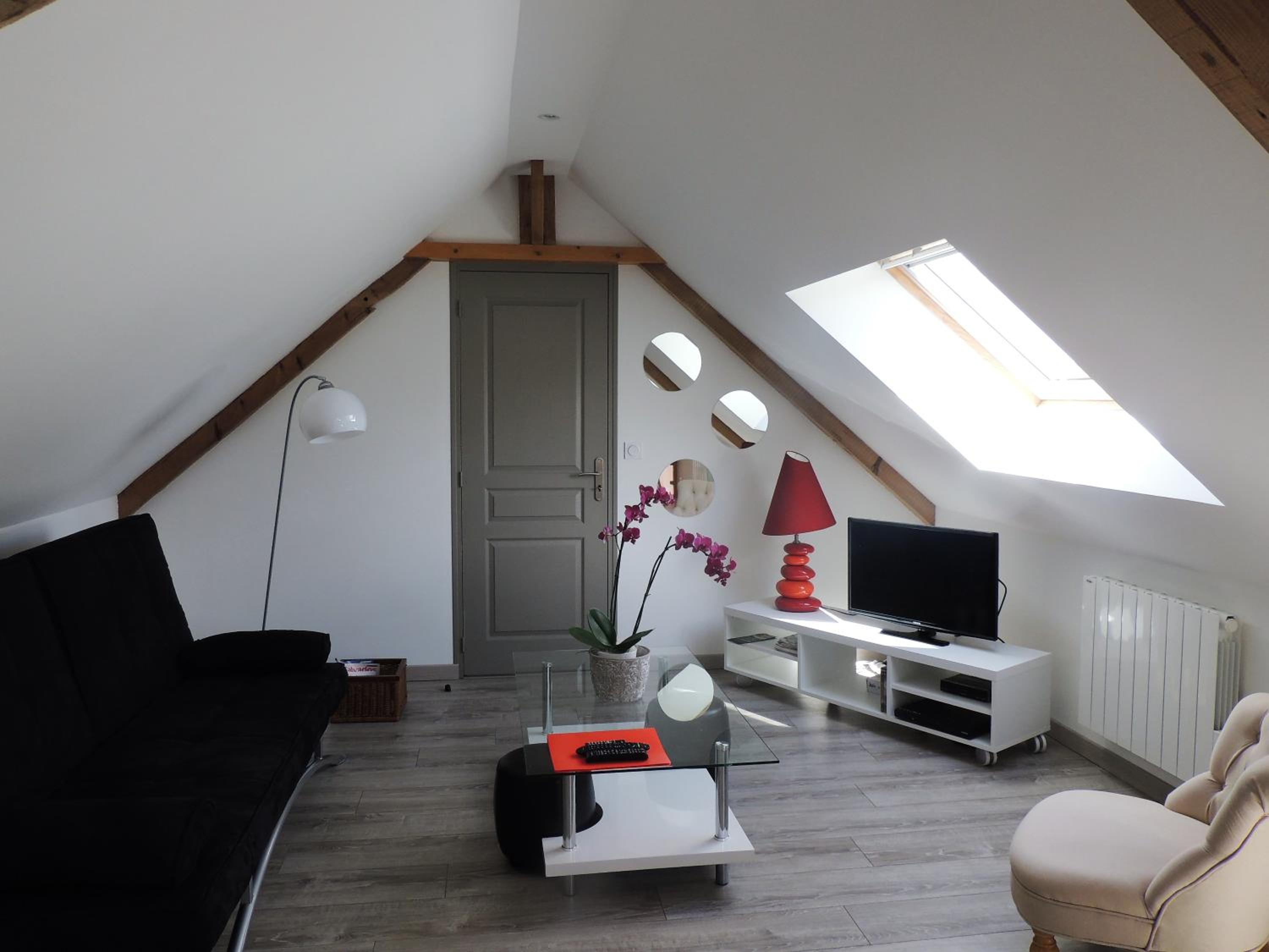 One-Bedroom House photo 1