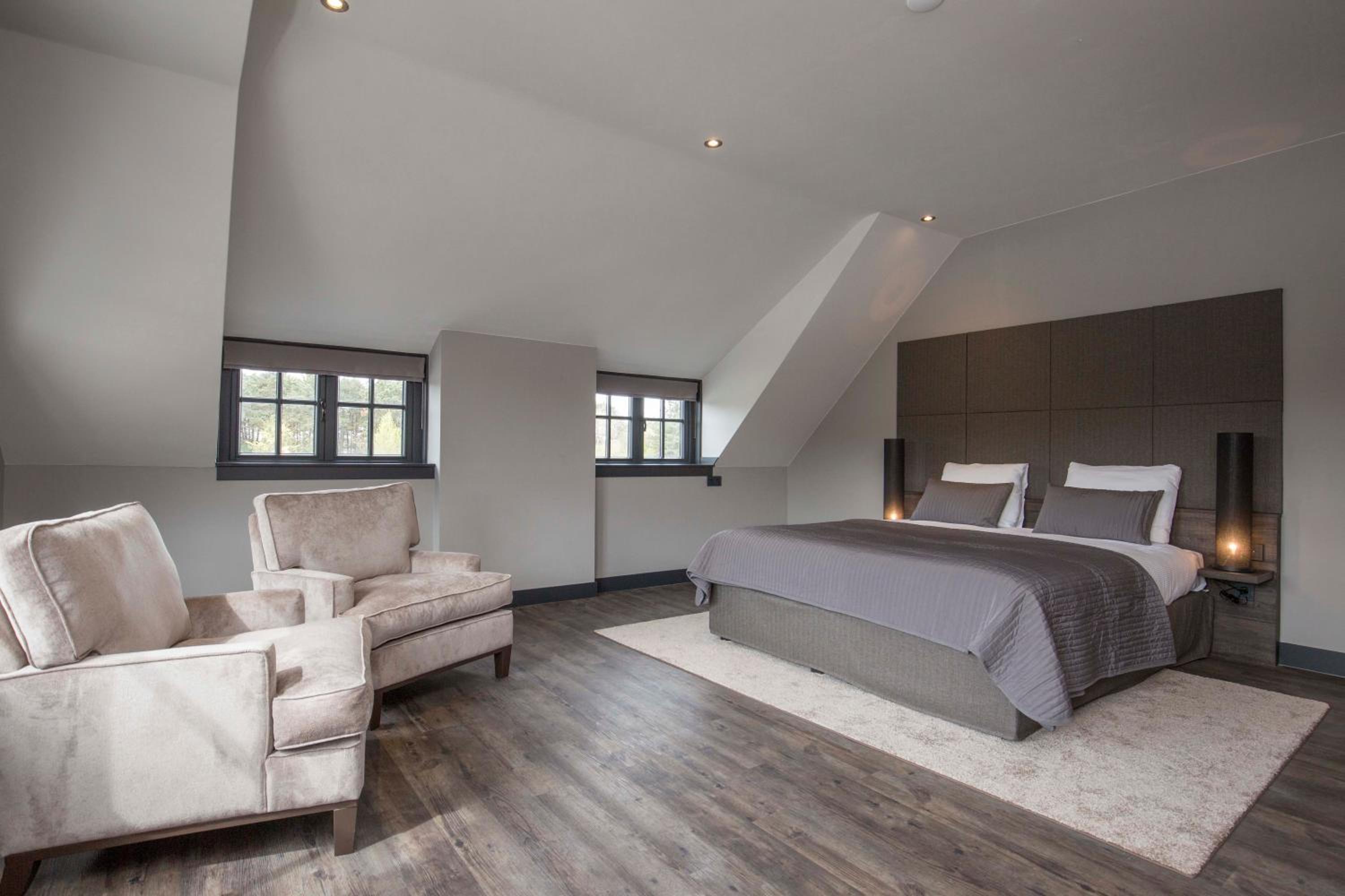 Suite - Photo 2