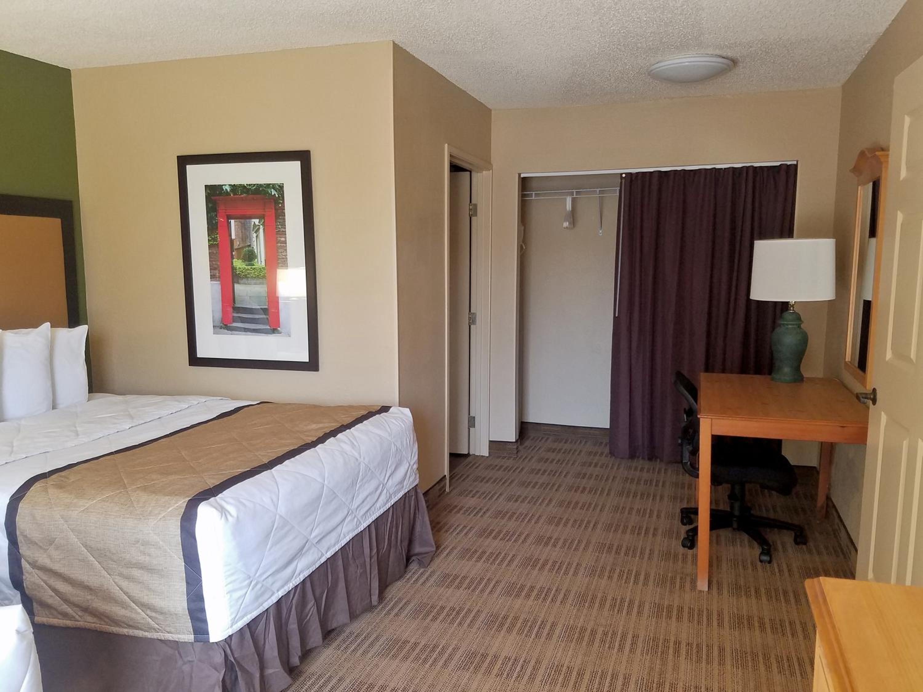 One Bedroom Suite with 2 Double Beds - Non-Smoking - Photo 5