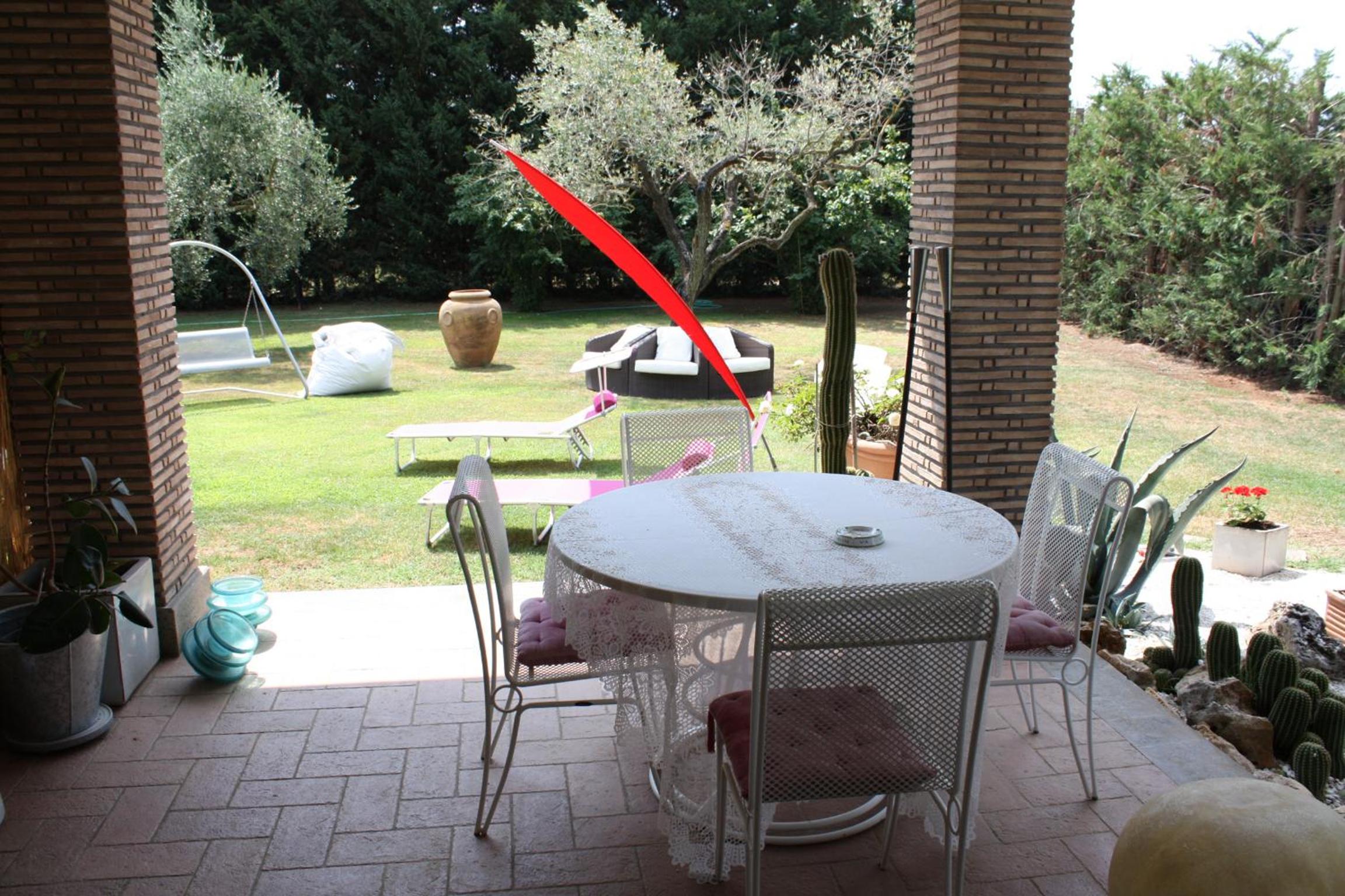 Double or Twin Room with Garden View photo 3