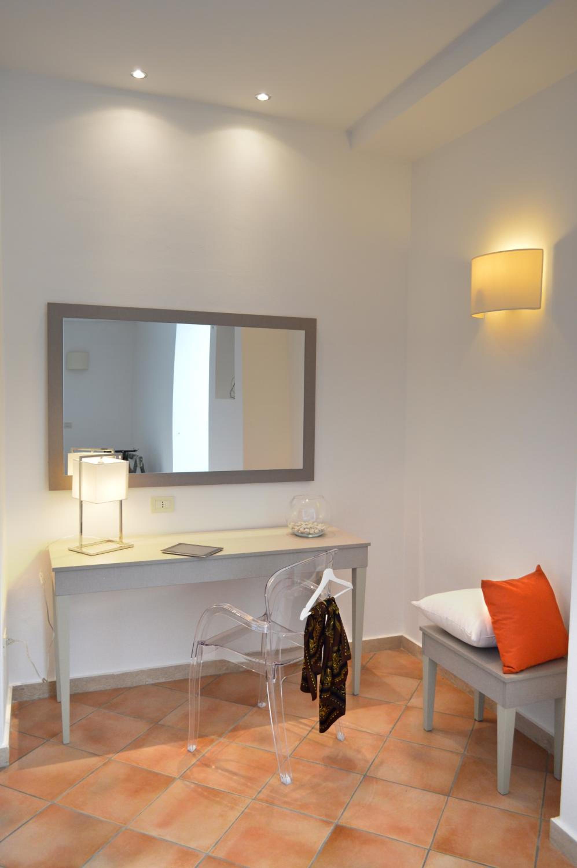 Junior Suite with Balcony photo 3