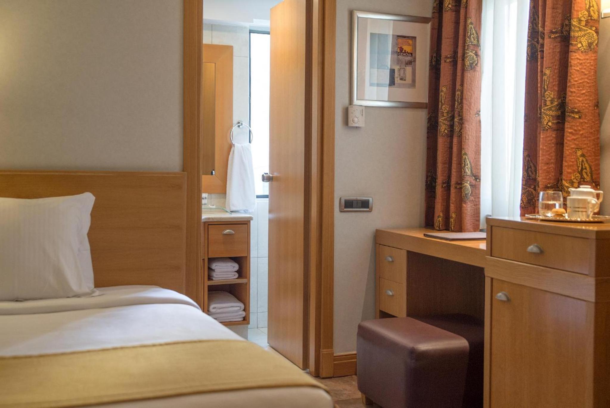 Single Room photo 2