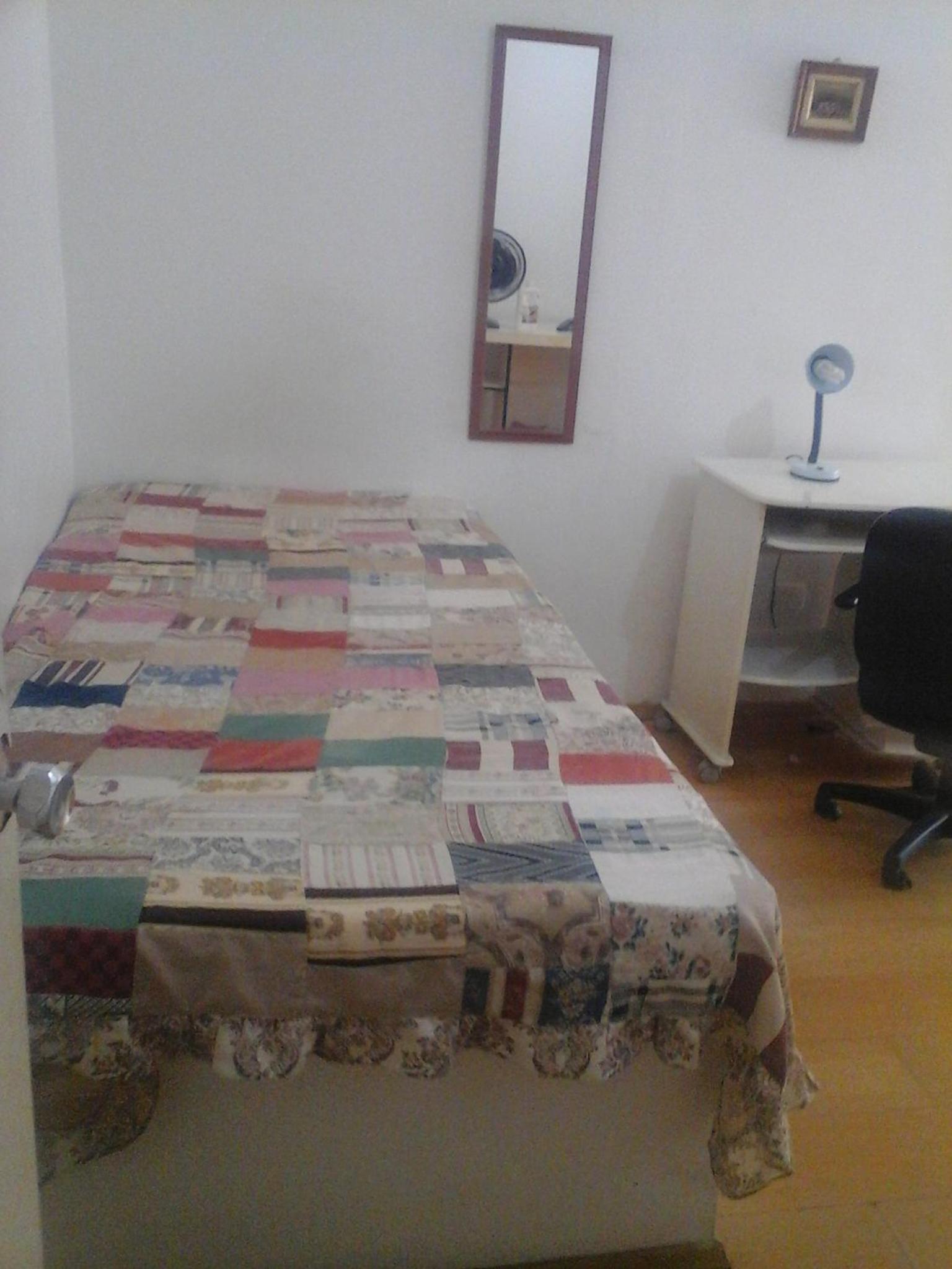 Bunk Bed in Mixed Dormitory Room