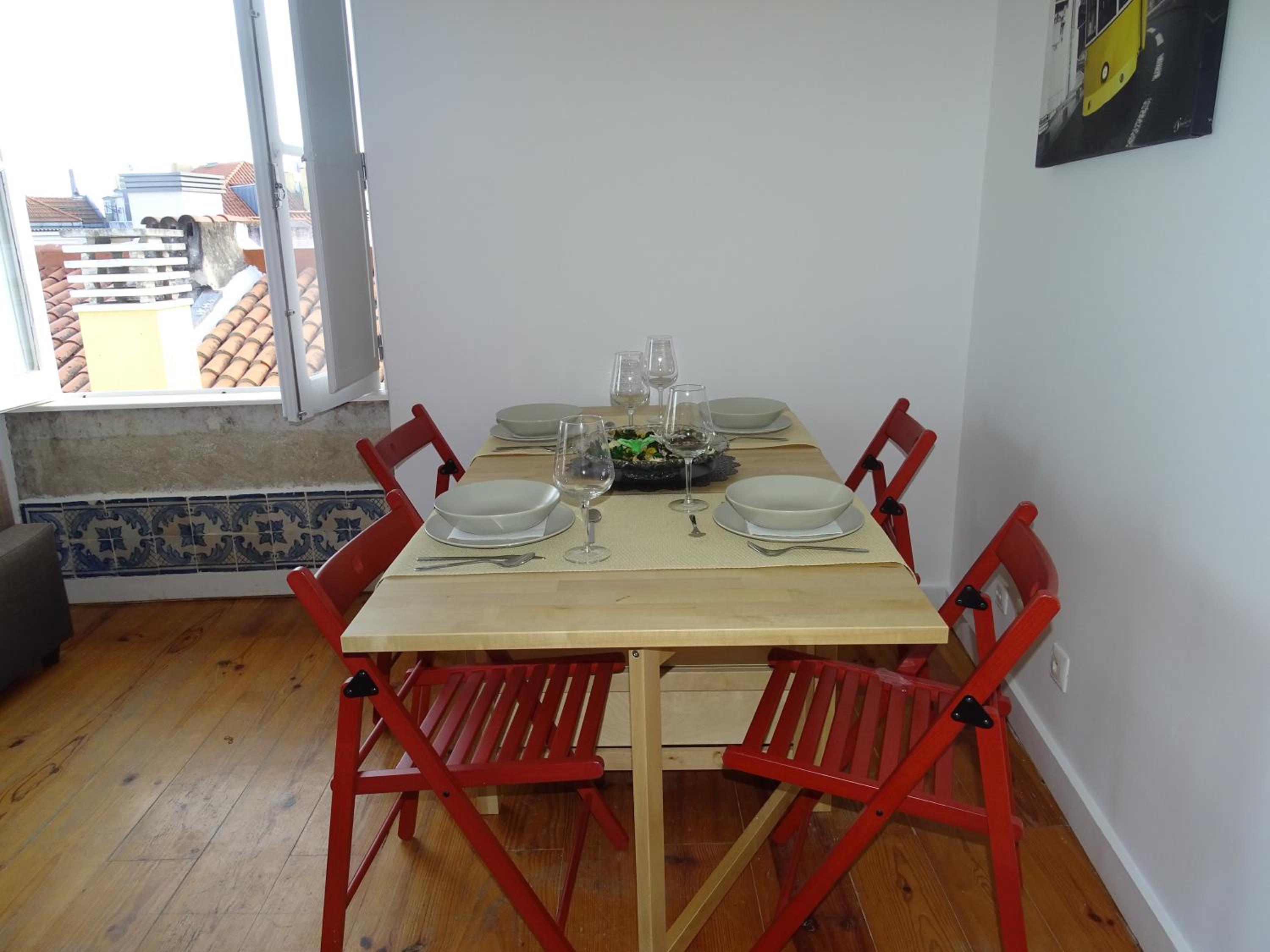 Apartment photo 2