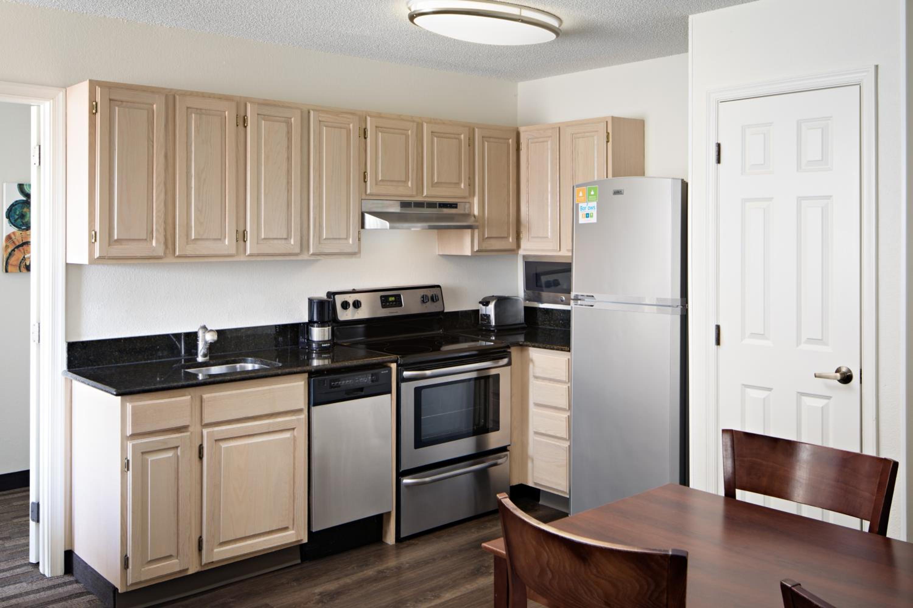 Two-Bedroom King Suite - Photo 2