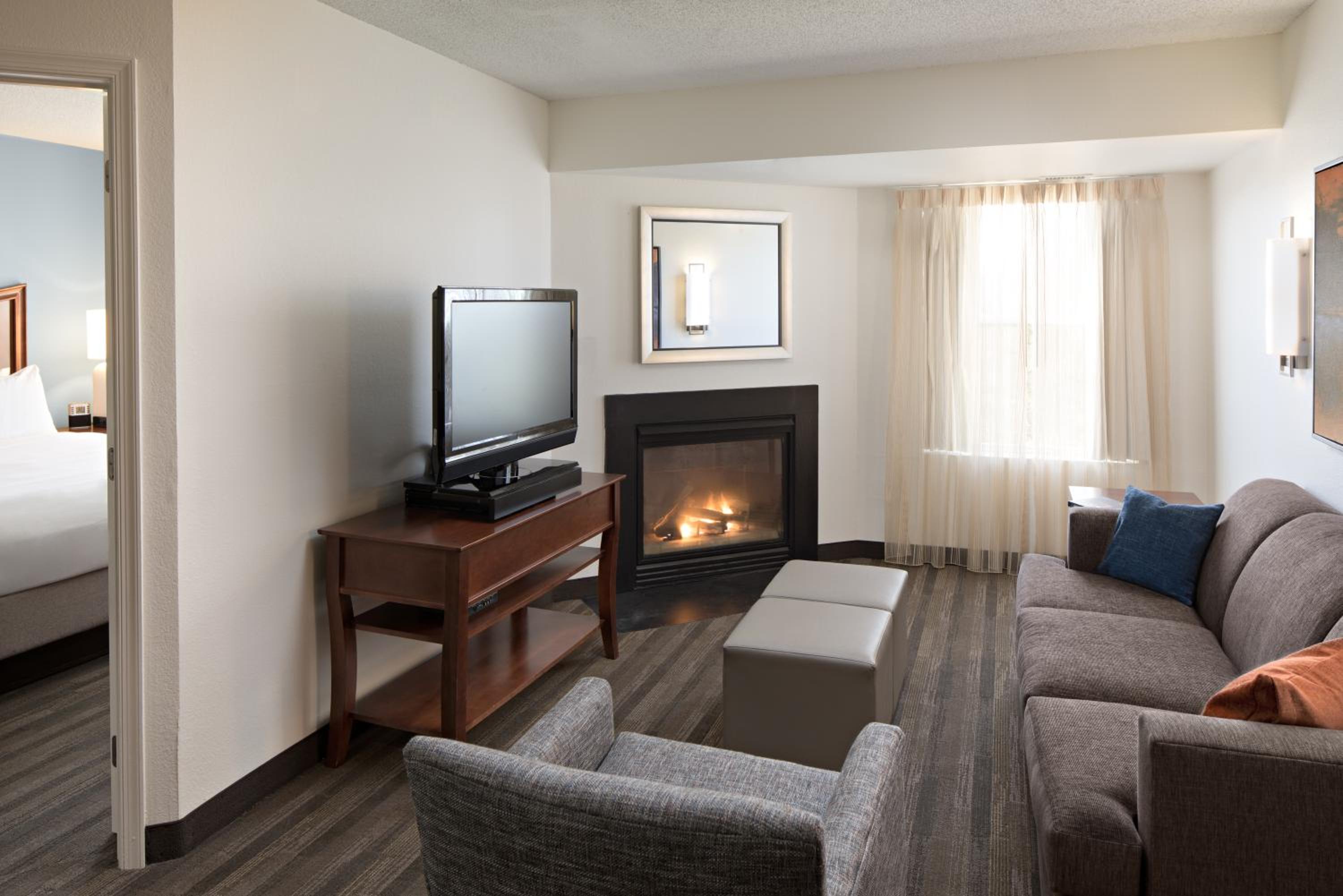 Two-Bedroom King Suite - Photo 3