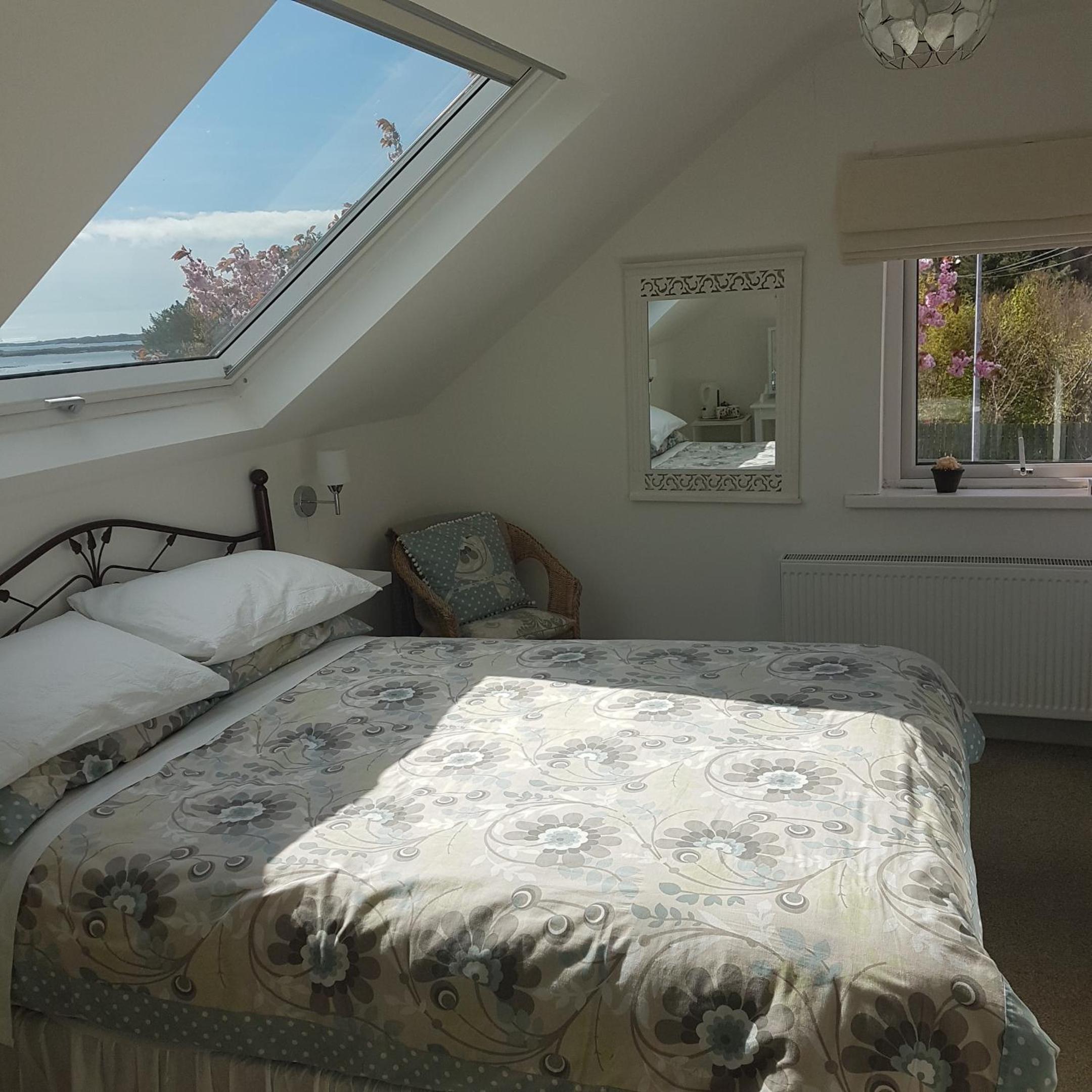 Small Double Room with Sea View  photo 1