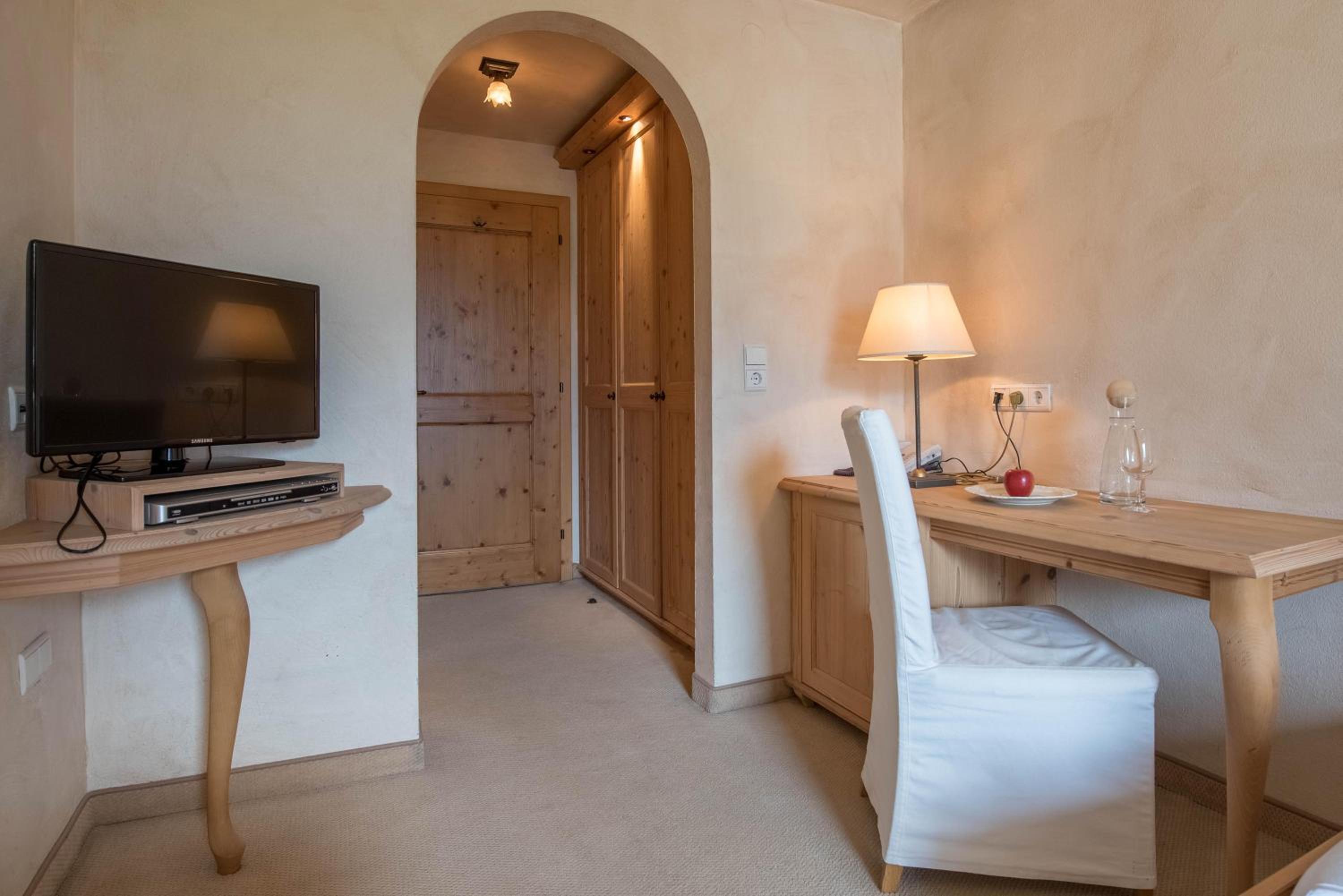 Single Room photo 2