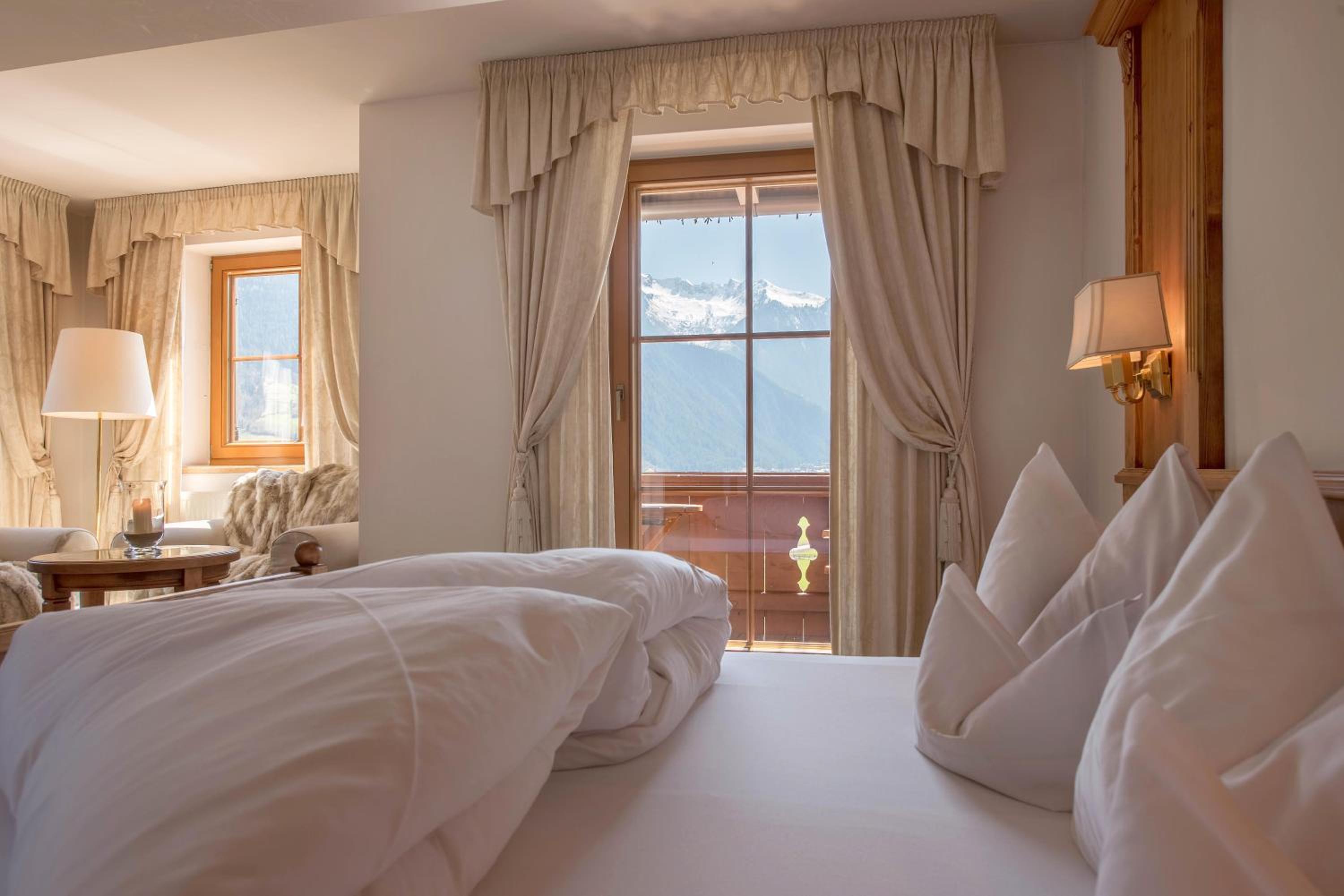 Superior Double Room with Mountain View - Photo 4