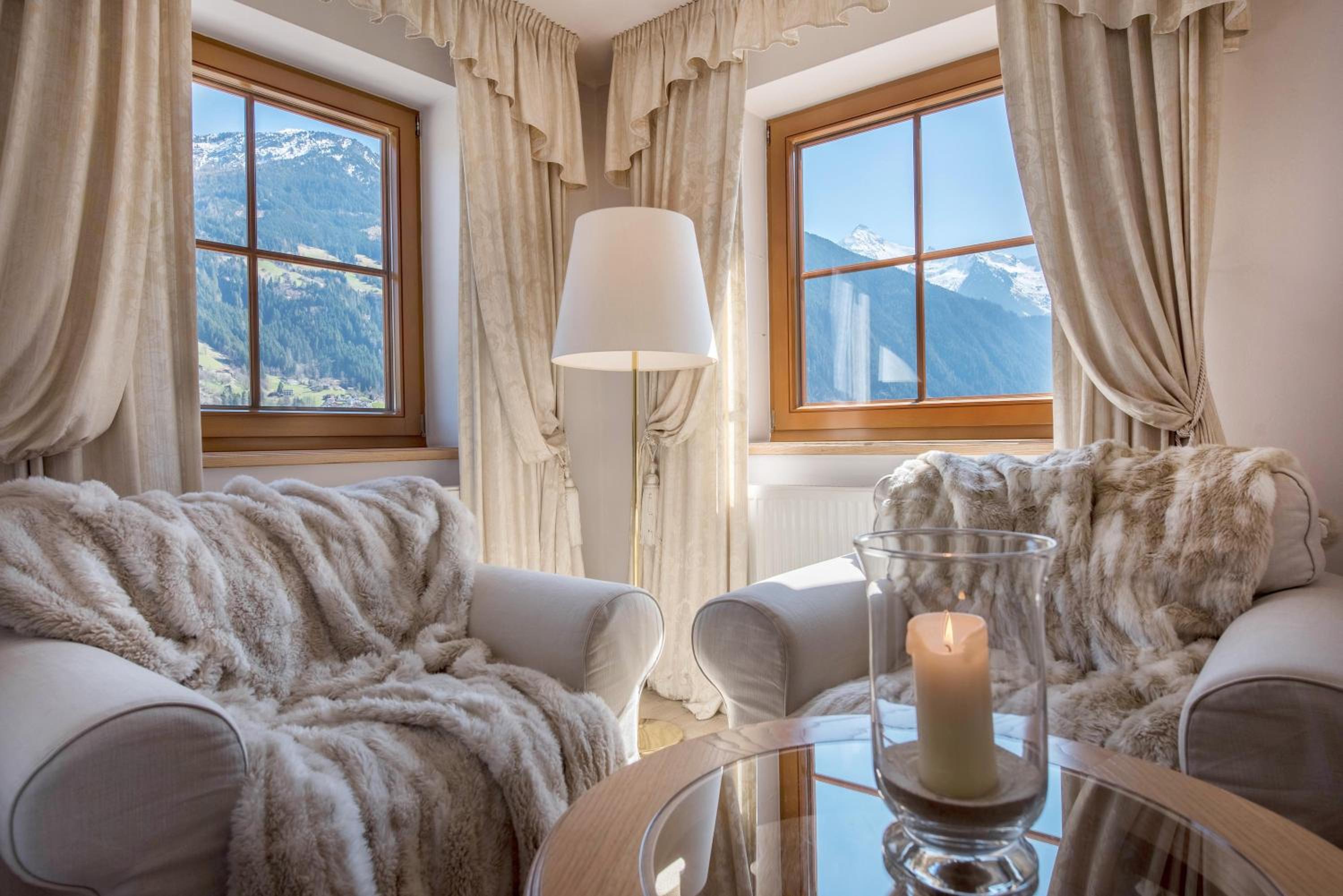 Superior Double Room with Mountain View - Photo 3