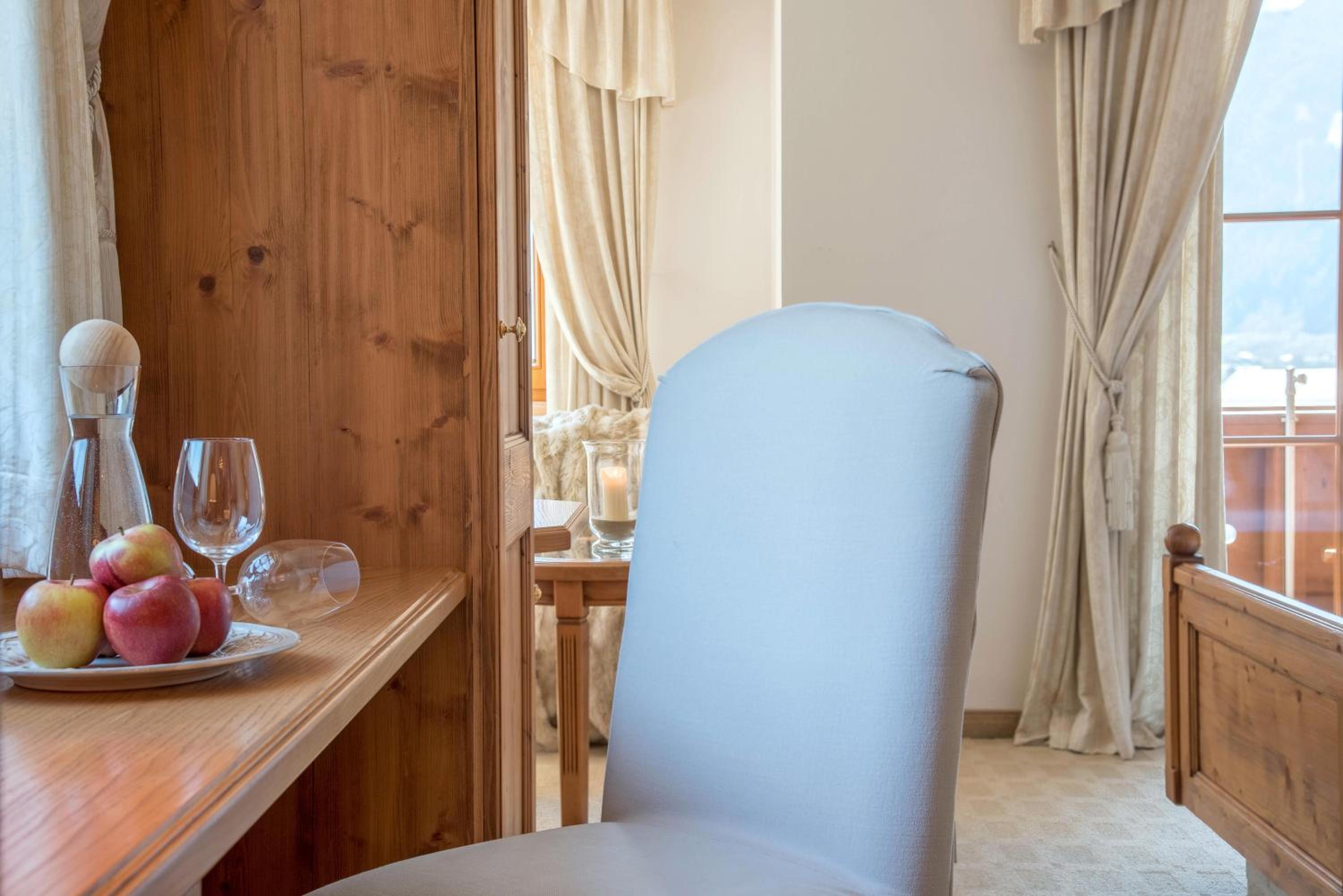Superior Double Room with Mountain View - Photo 2