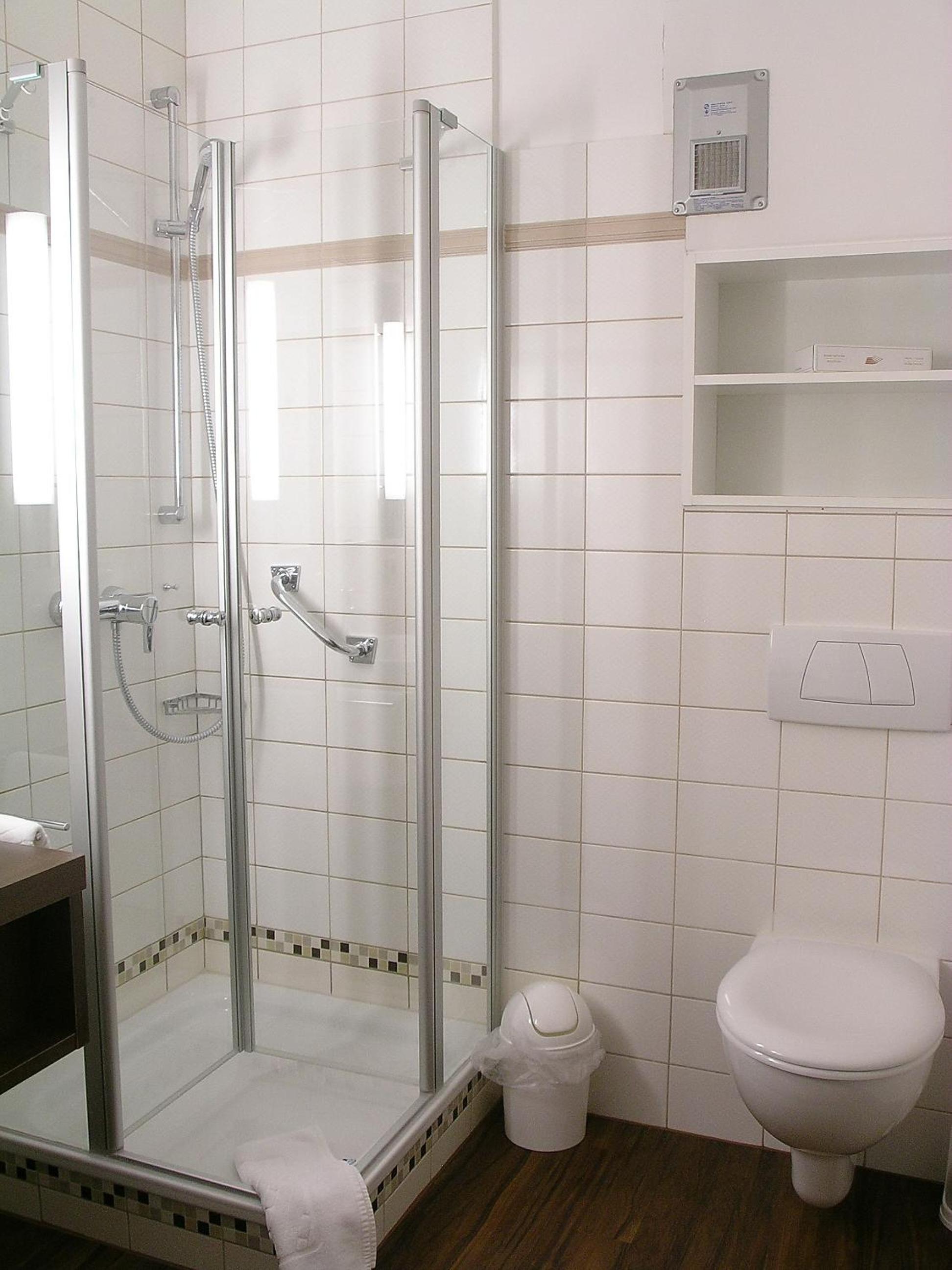 Single Room photo 3