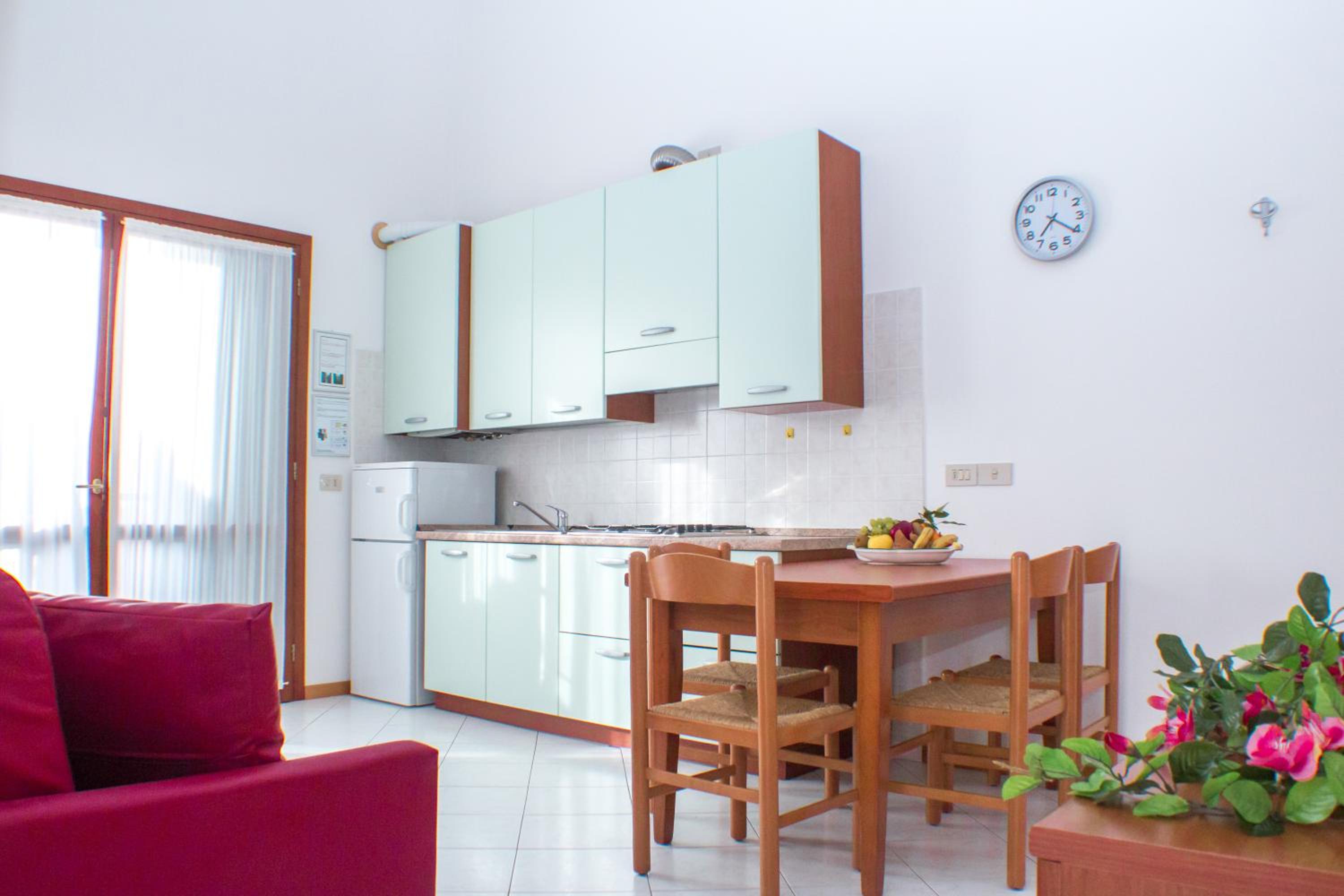 One-Bedroom Apartment photo 2