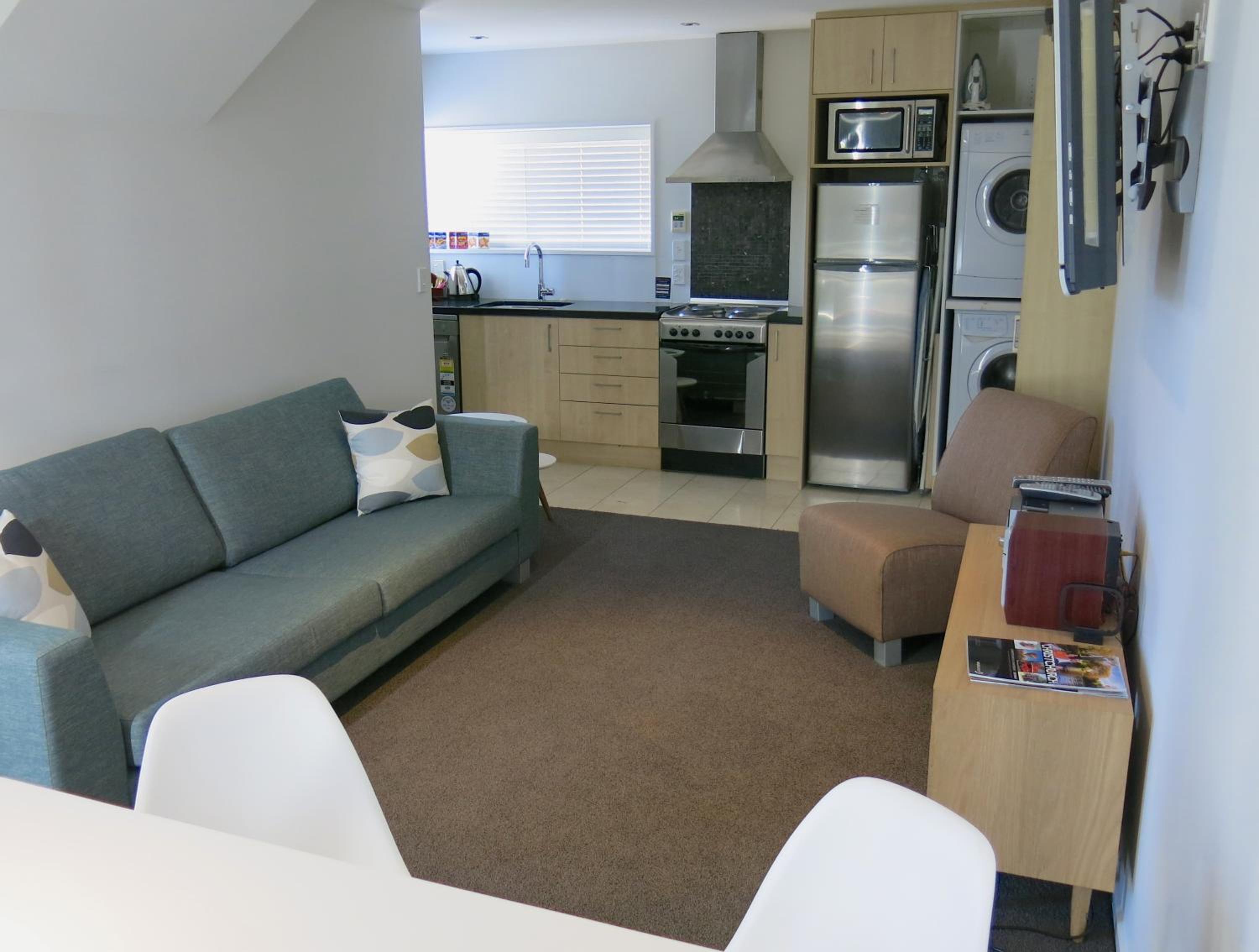 Three-Bedroom Apartment photo 3