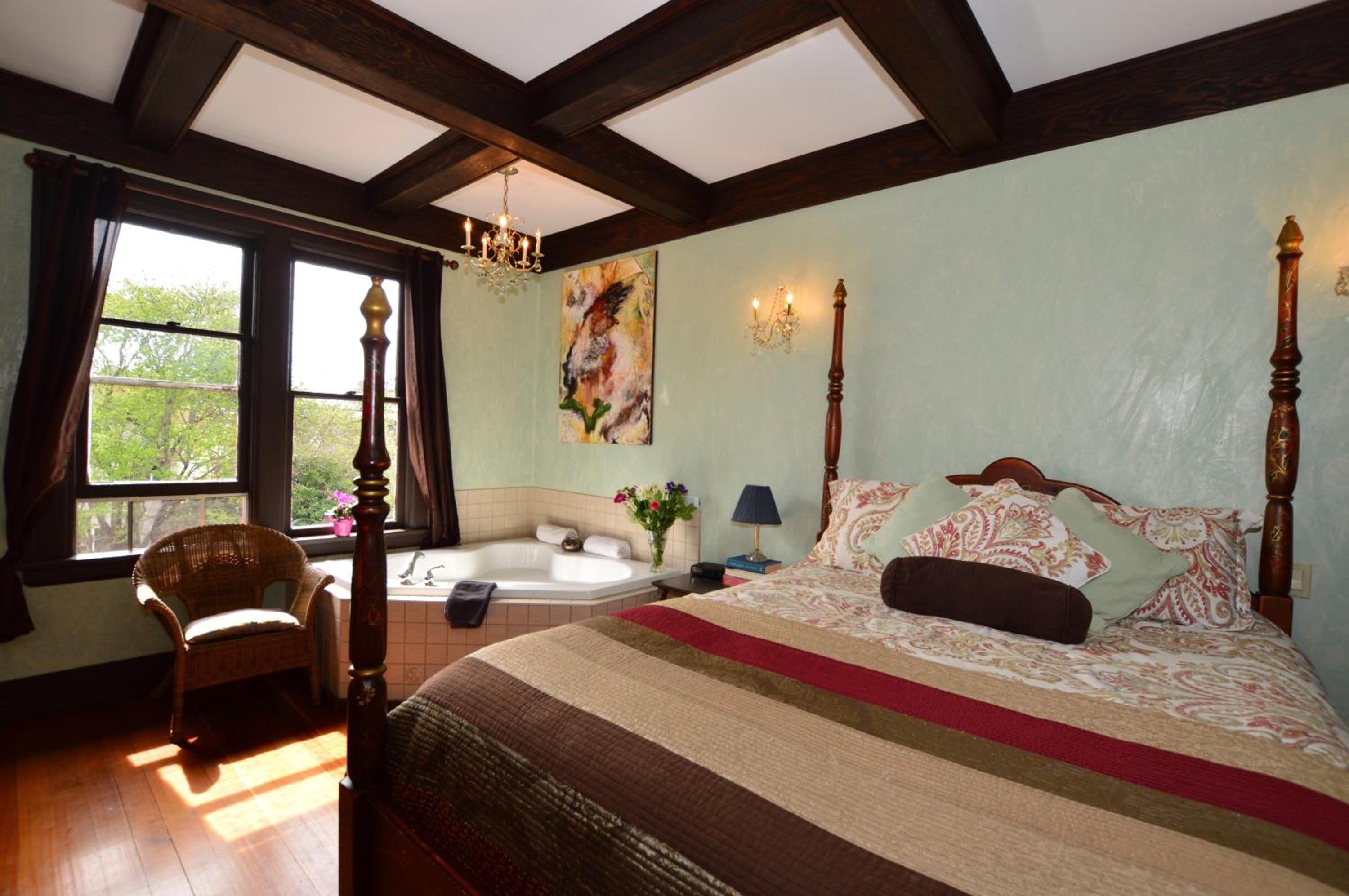 Queen Room with Spa Bath photo 3