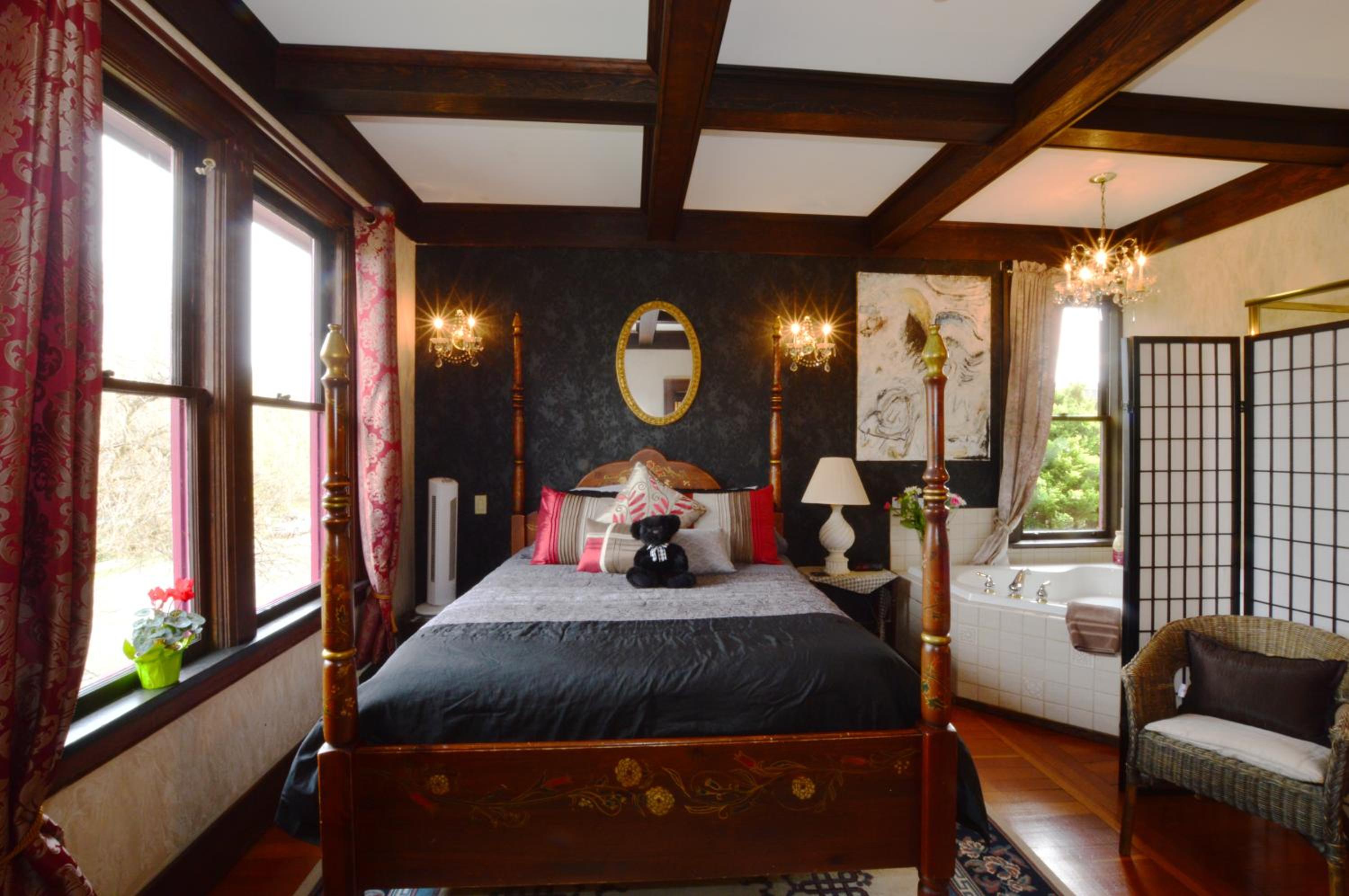 Queen Room with Spa Bath photo 2