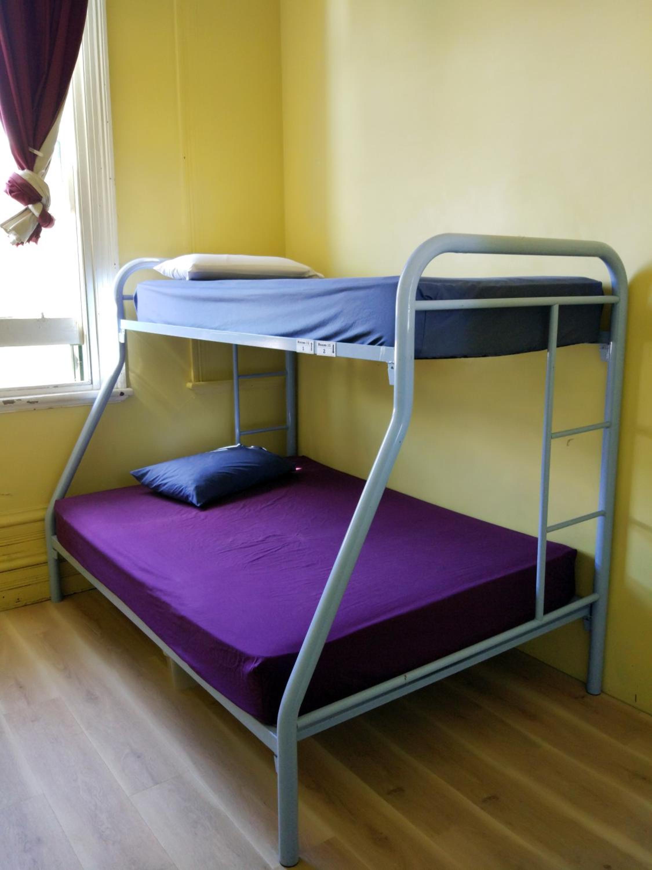 Bed in 6-Bed Mixed Dormitory Room photo 1