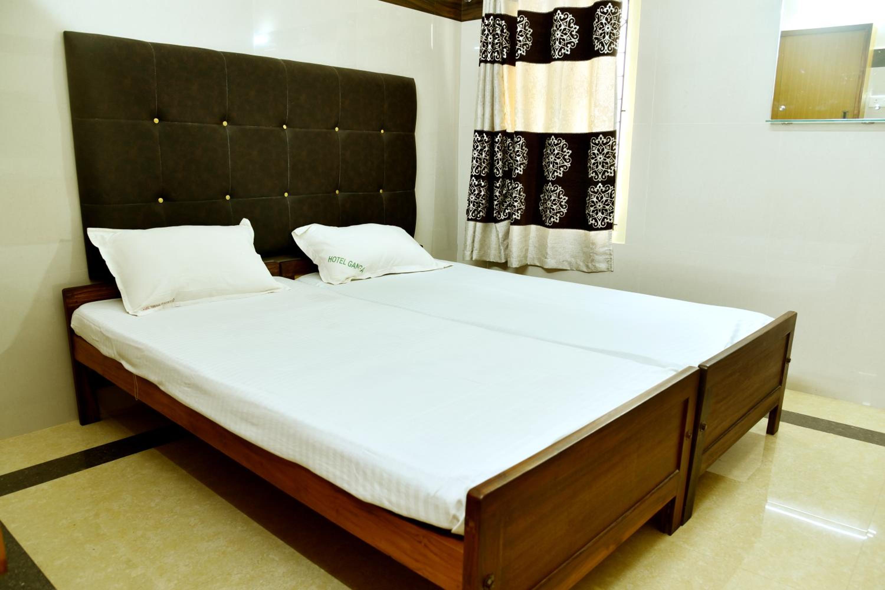 Double Room - Photo 3