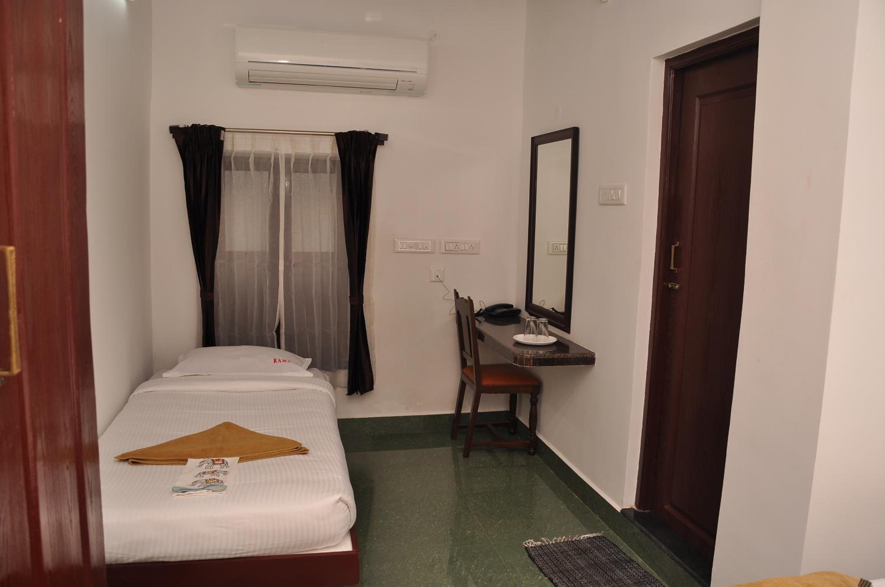 Triple Room - Photo 1