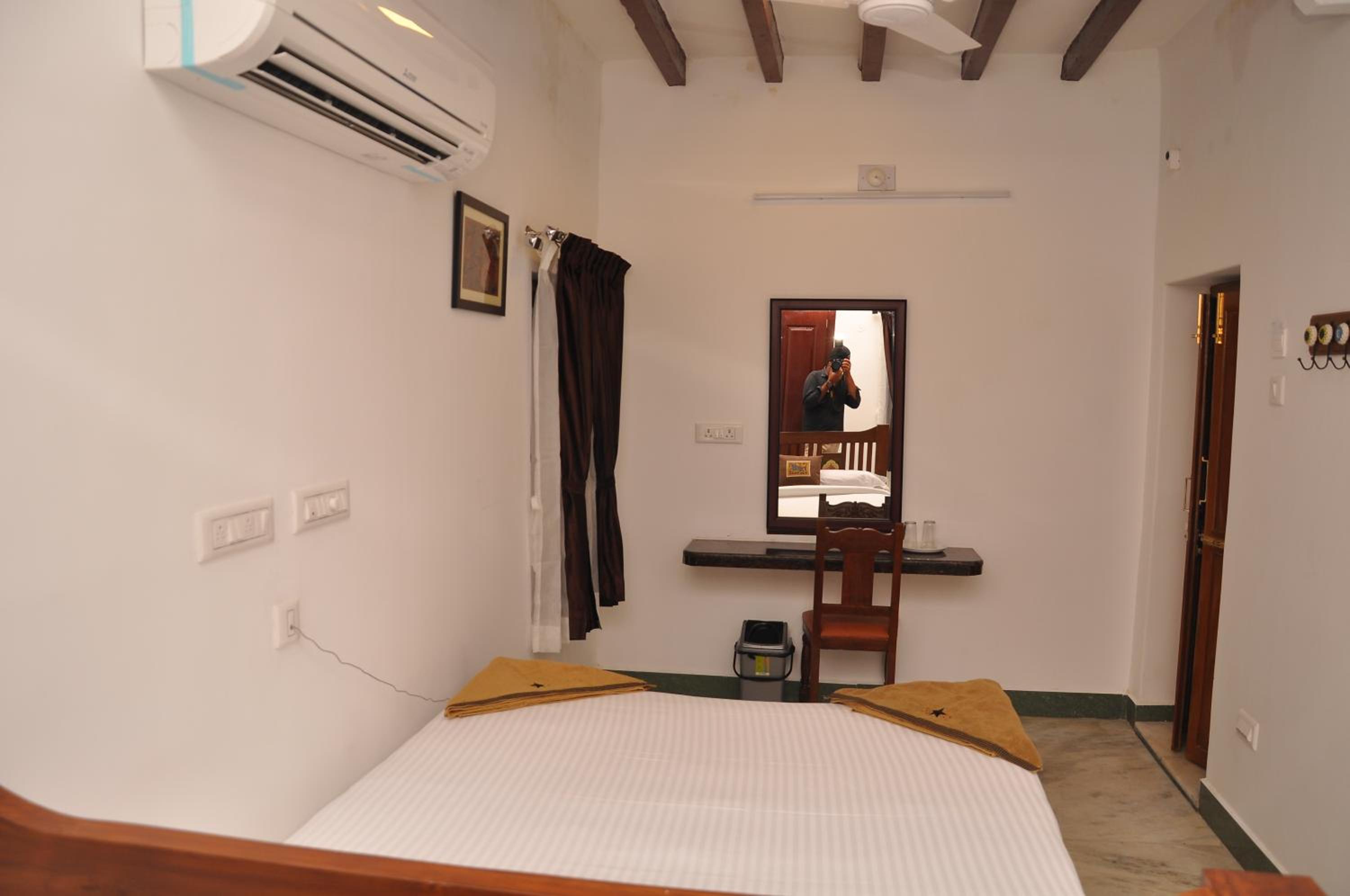 Deluxe Double Room - Photo 6