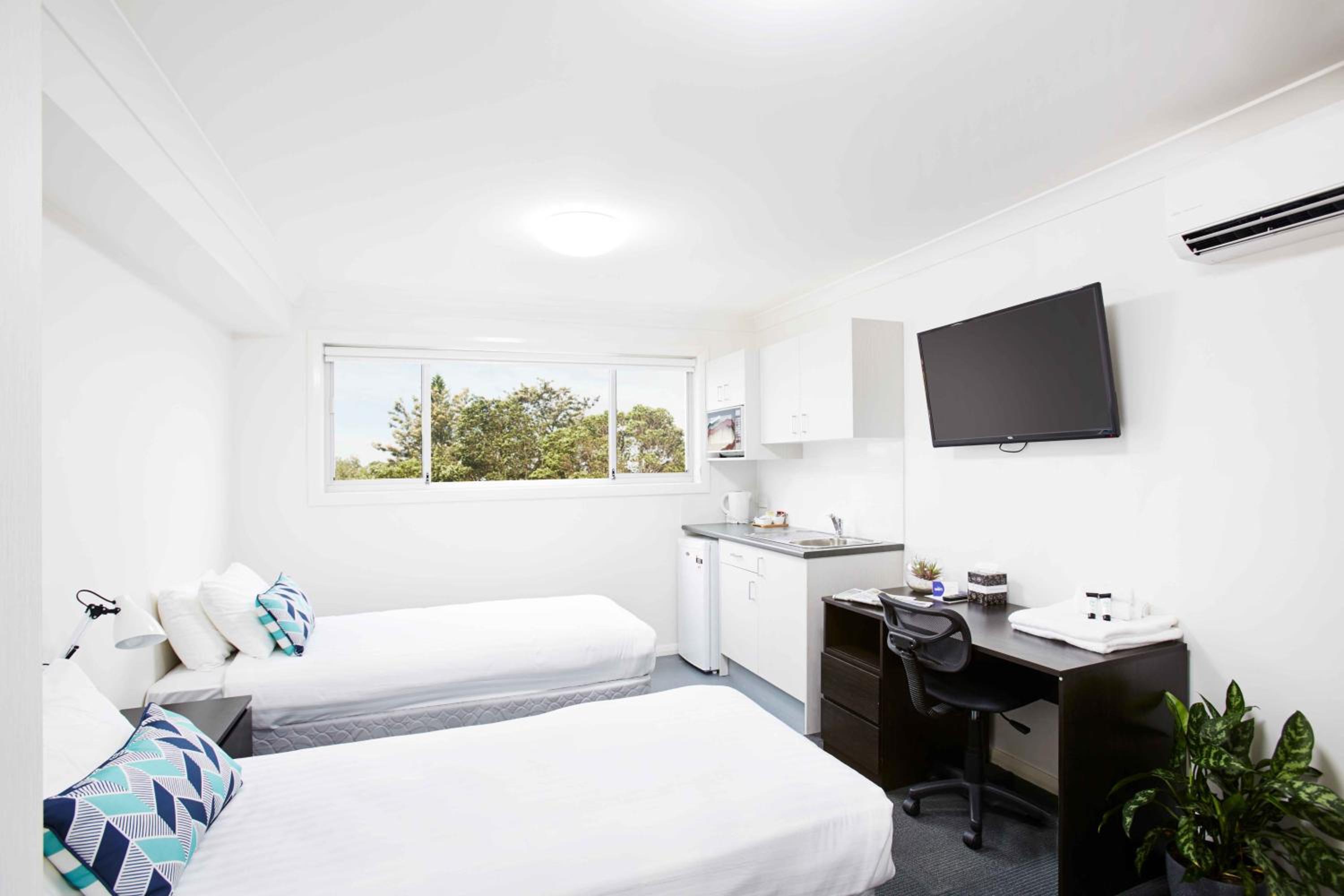 Twin Room - Photo 1