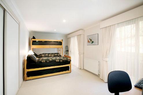 Three Bedroom Apartment photo 2