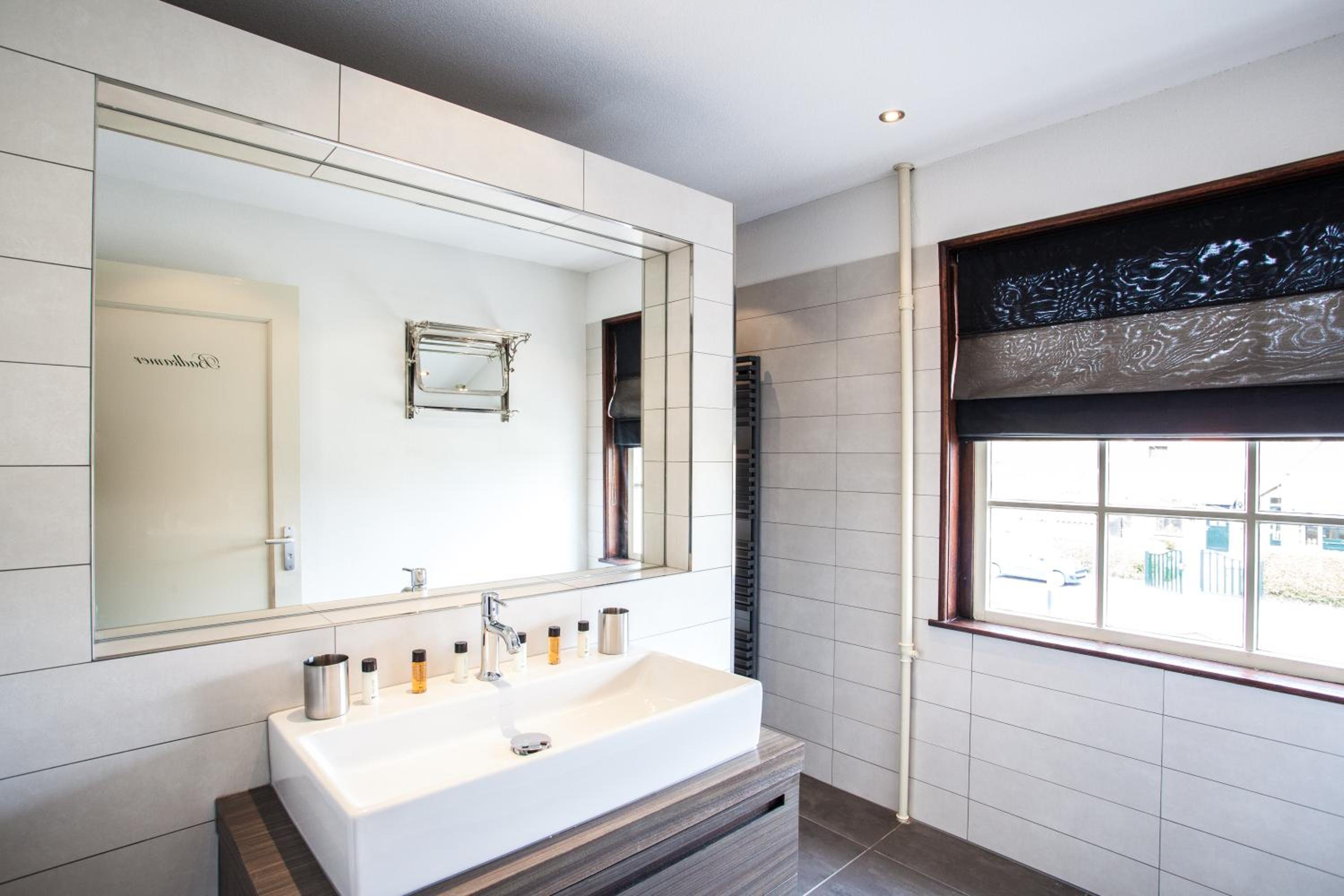 Superior Double or Twin Room with Balcony - Photo 9