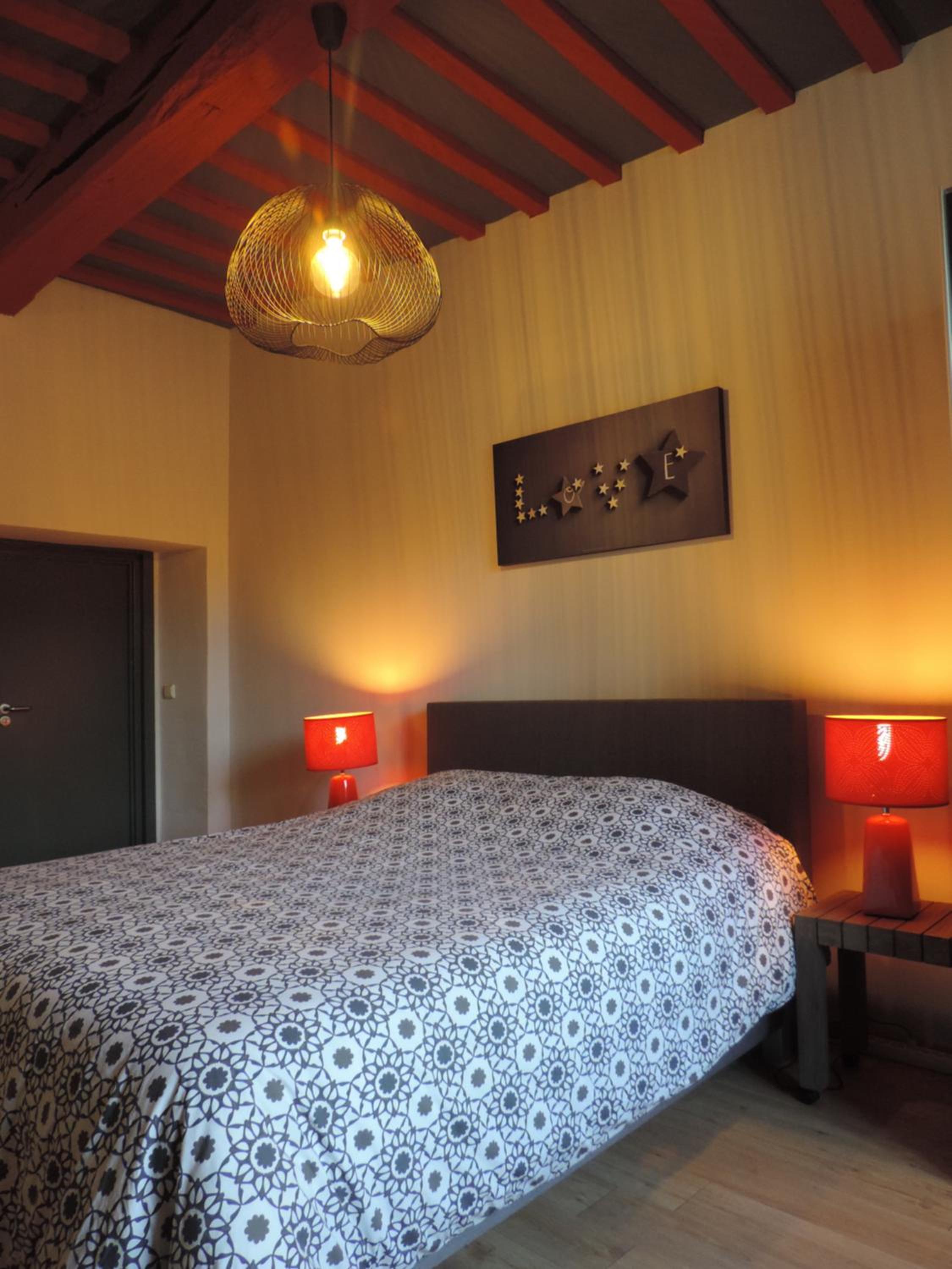 One-Bedroom Apartment - Photo 21