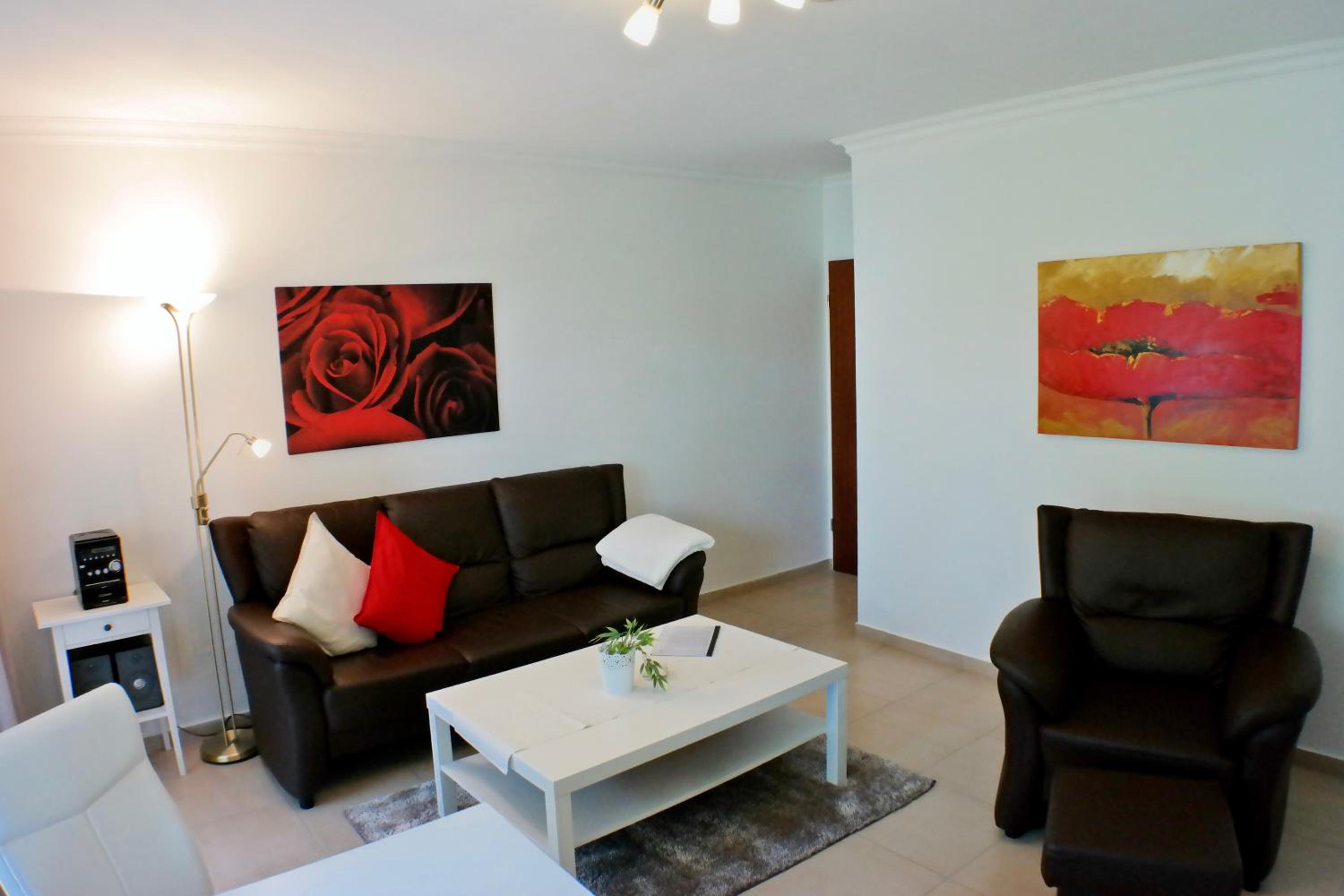 One-Bedroom Apartment with Loggia photo 3