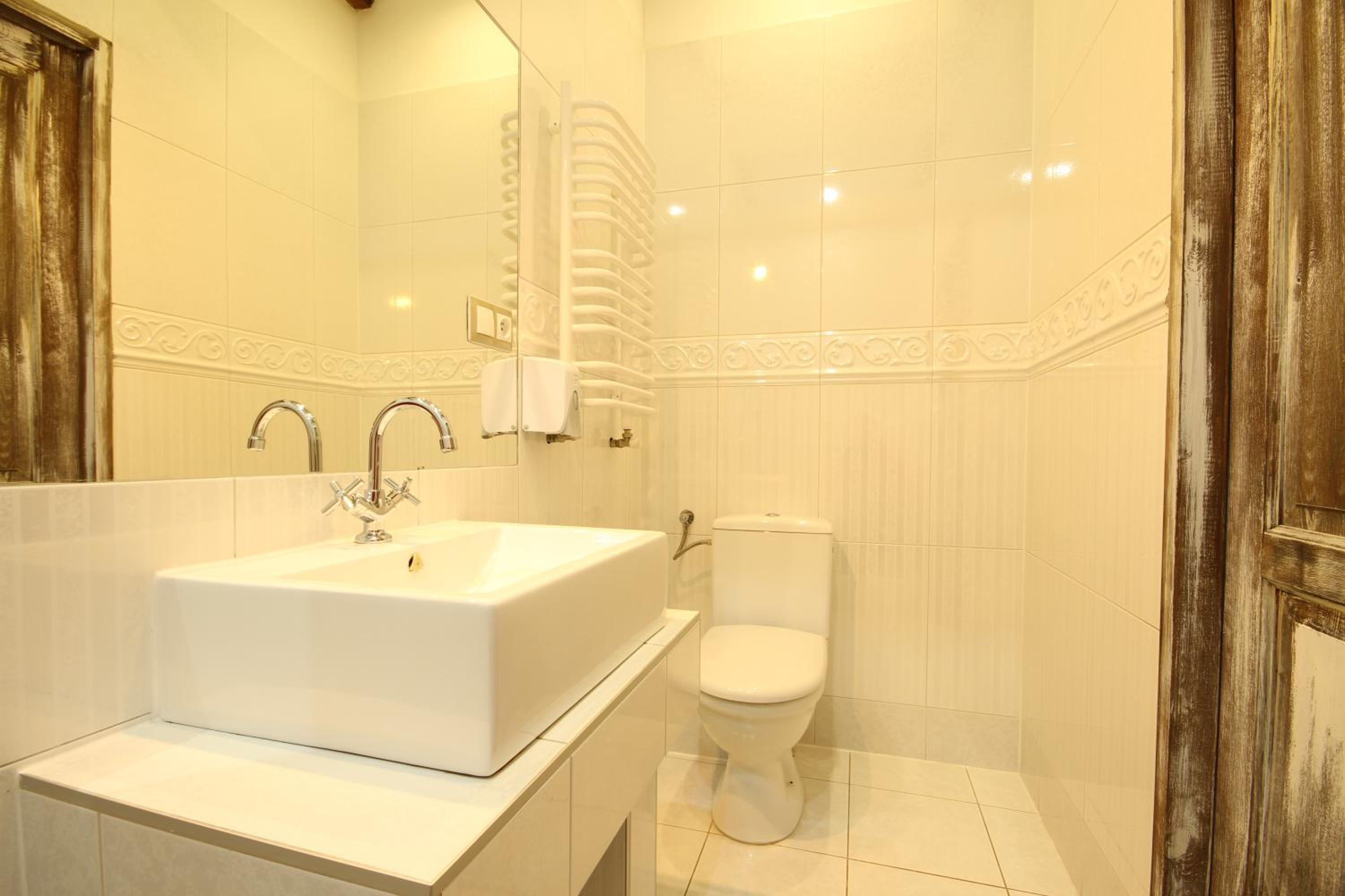 Double Room - Photo 3