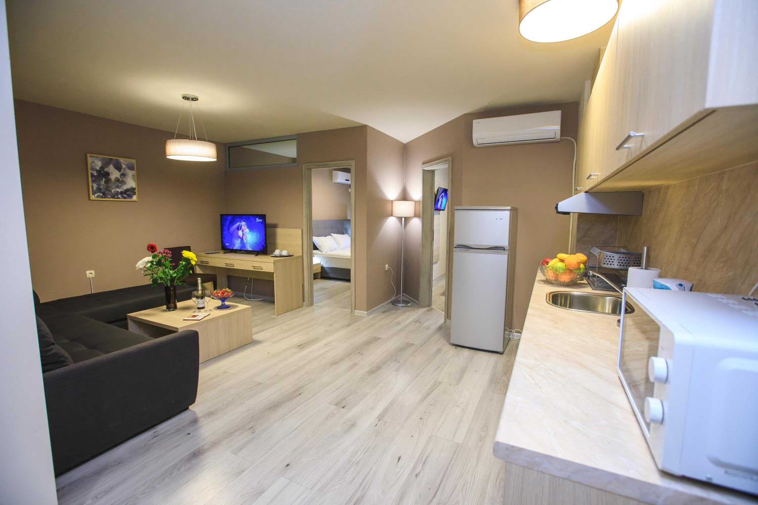 Deluxe Apartment