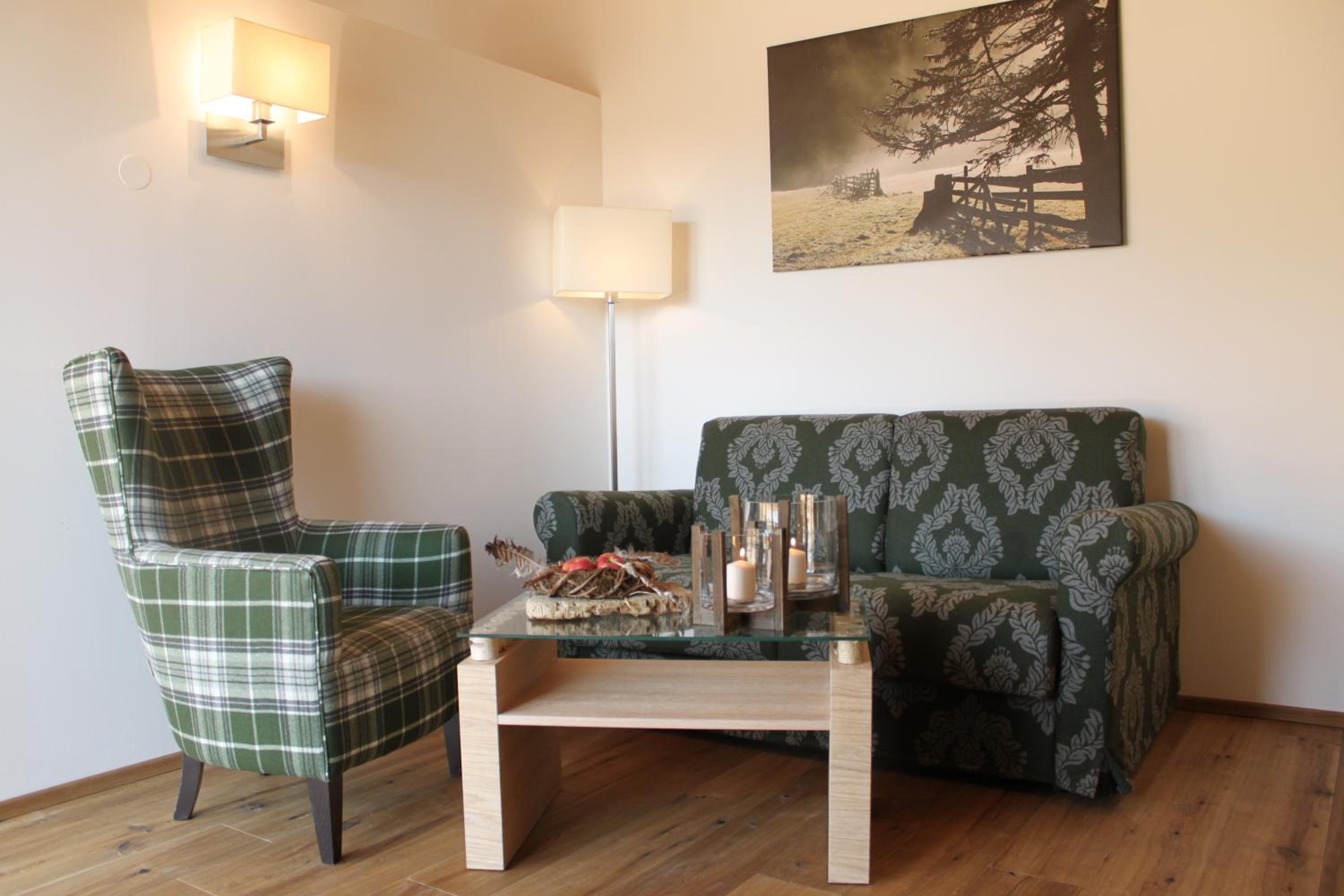 Superior Suite - Photo 10