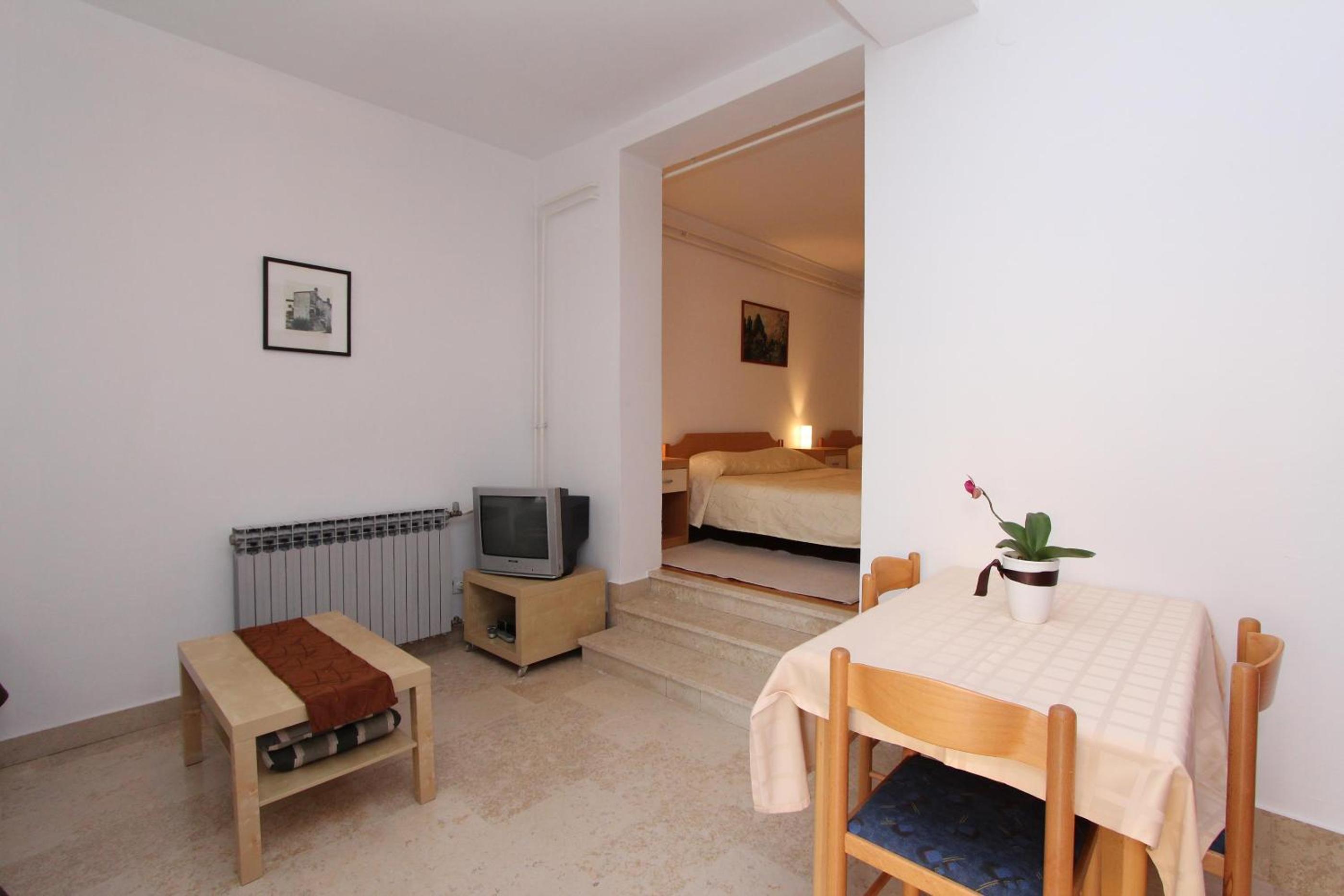 Studio with Terrace