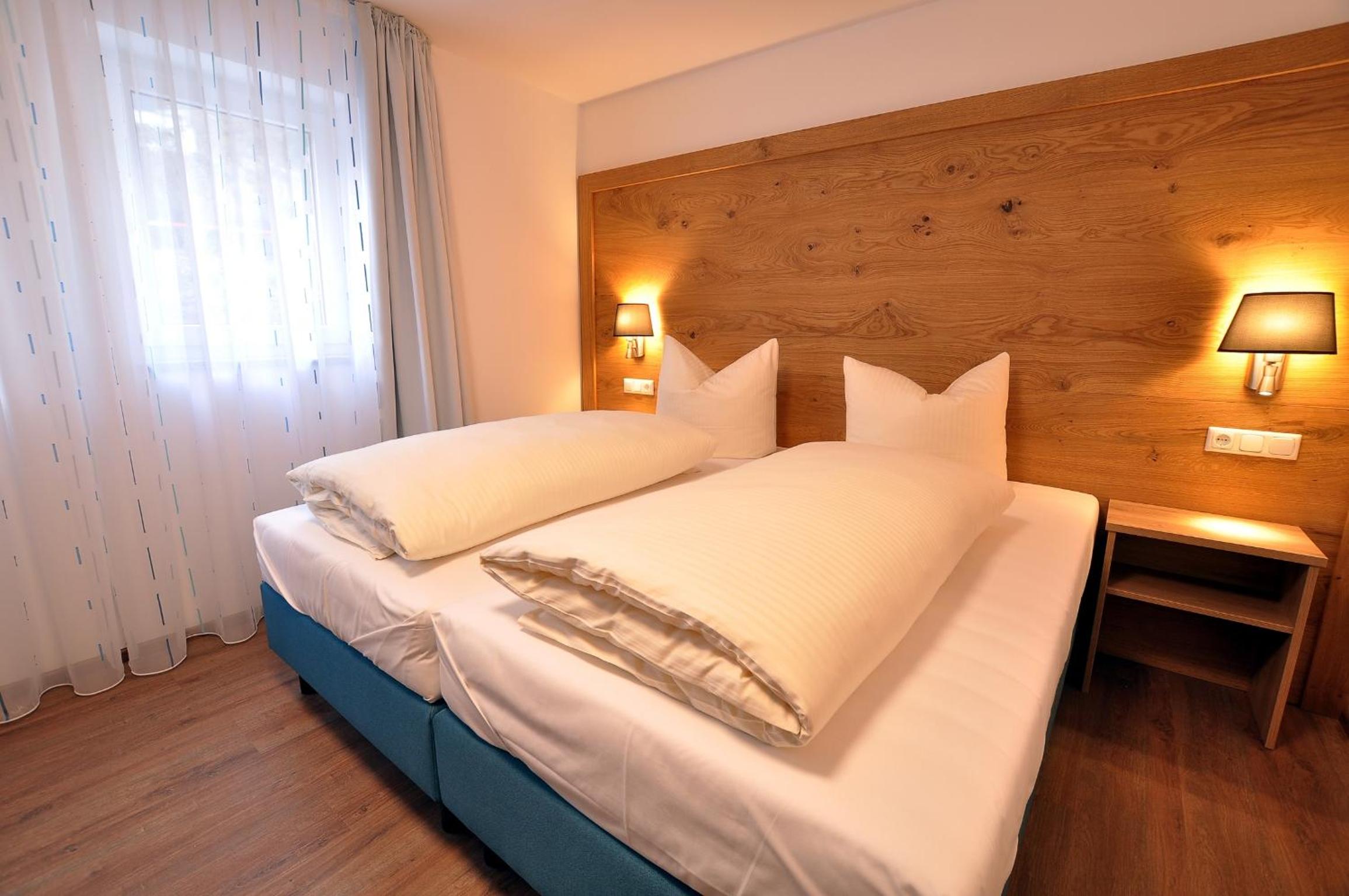 Double Room with Sofa Bed photo 2