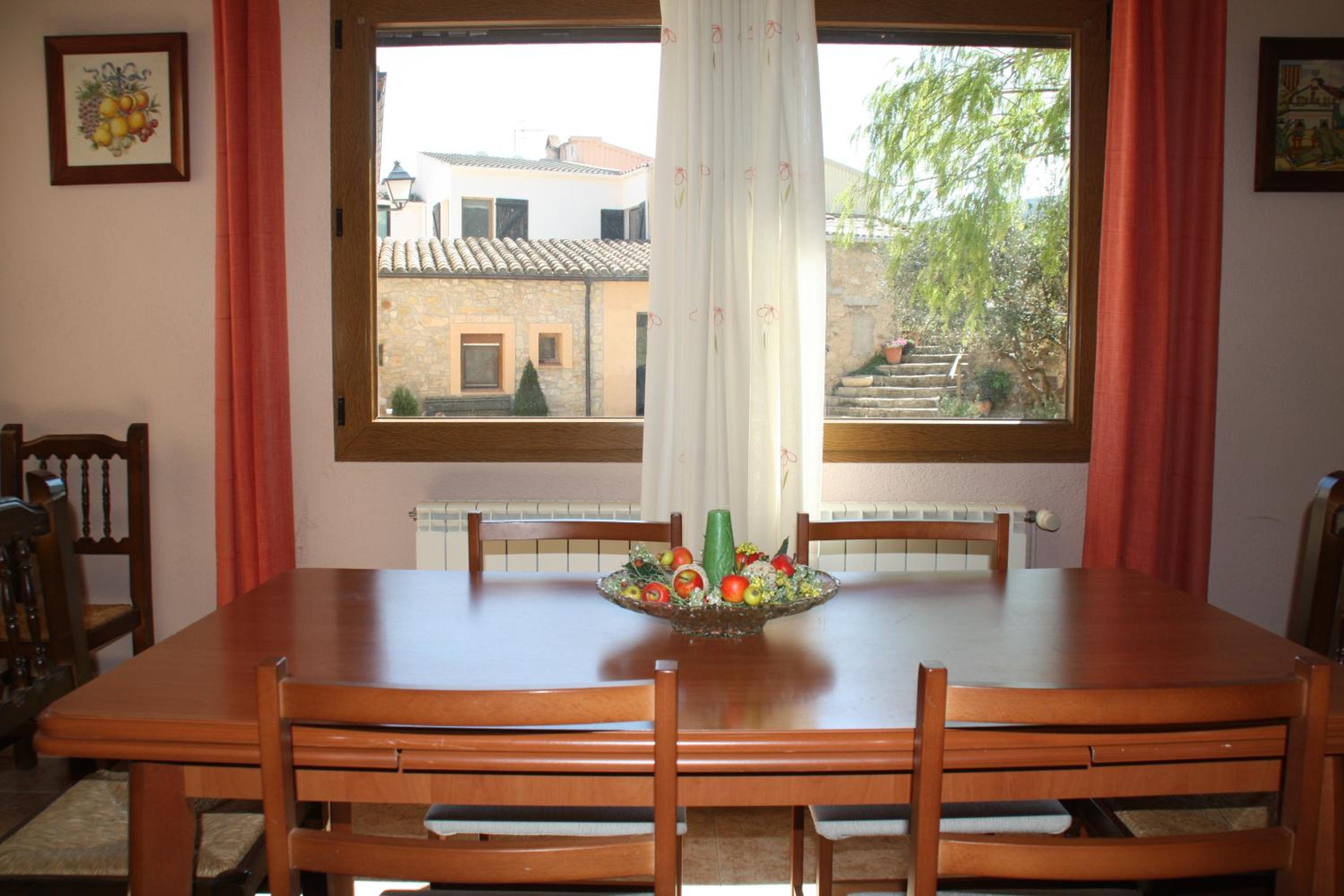Four-Bedroom House - Photo 19
