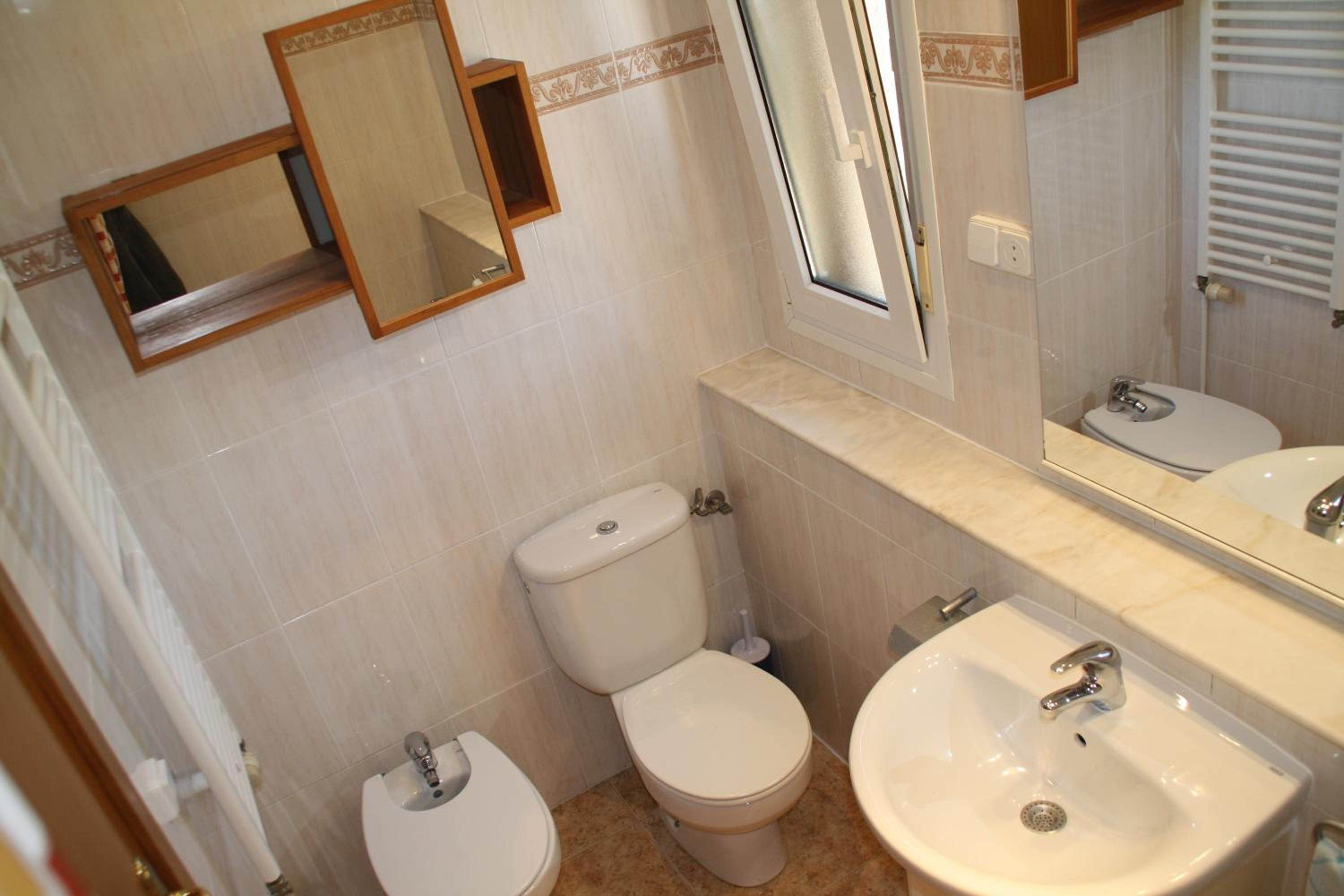 Four-Bedroom House - Photo 16