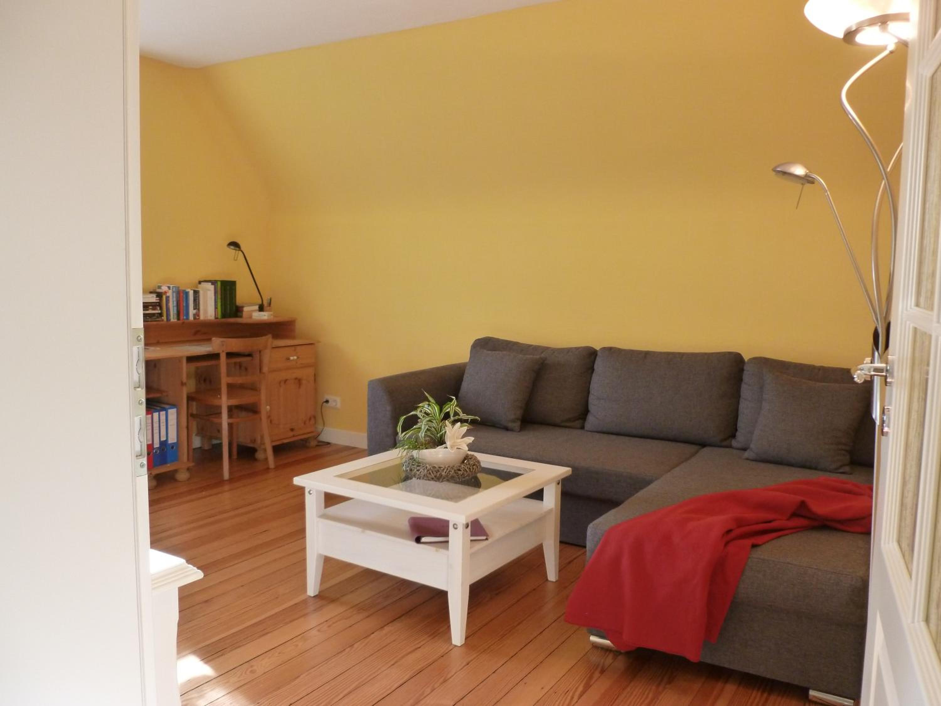 One-Bedroom Apartment photo 1