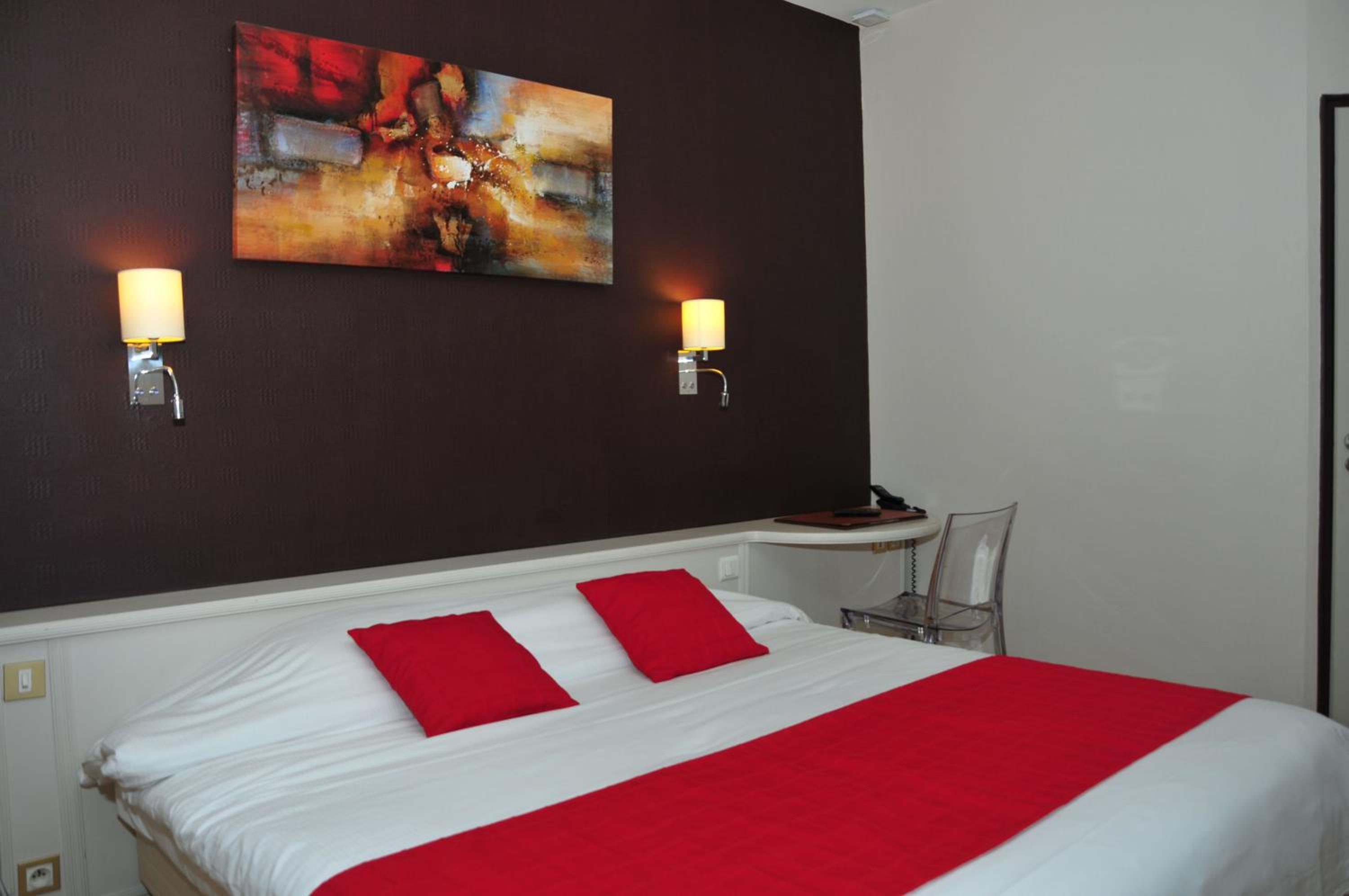 Twin Room with Shower