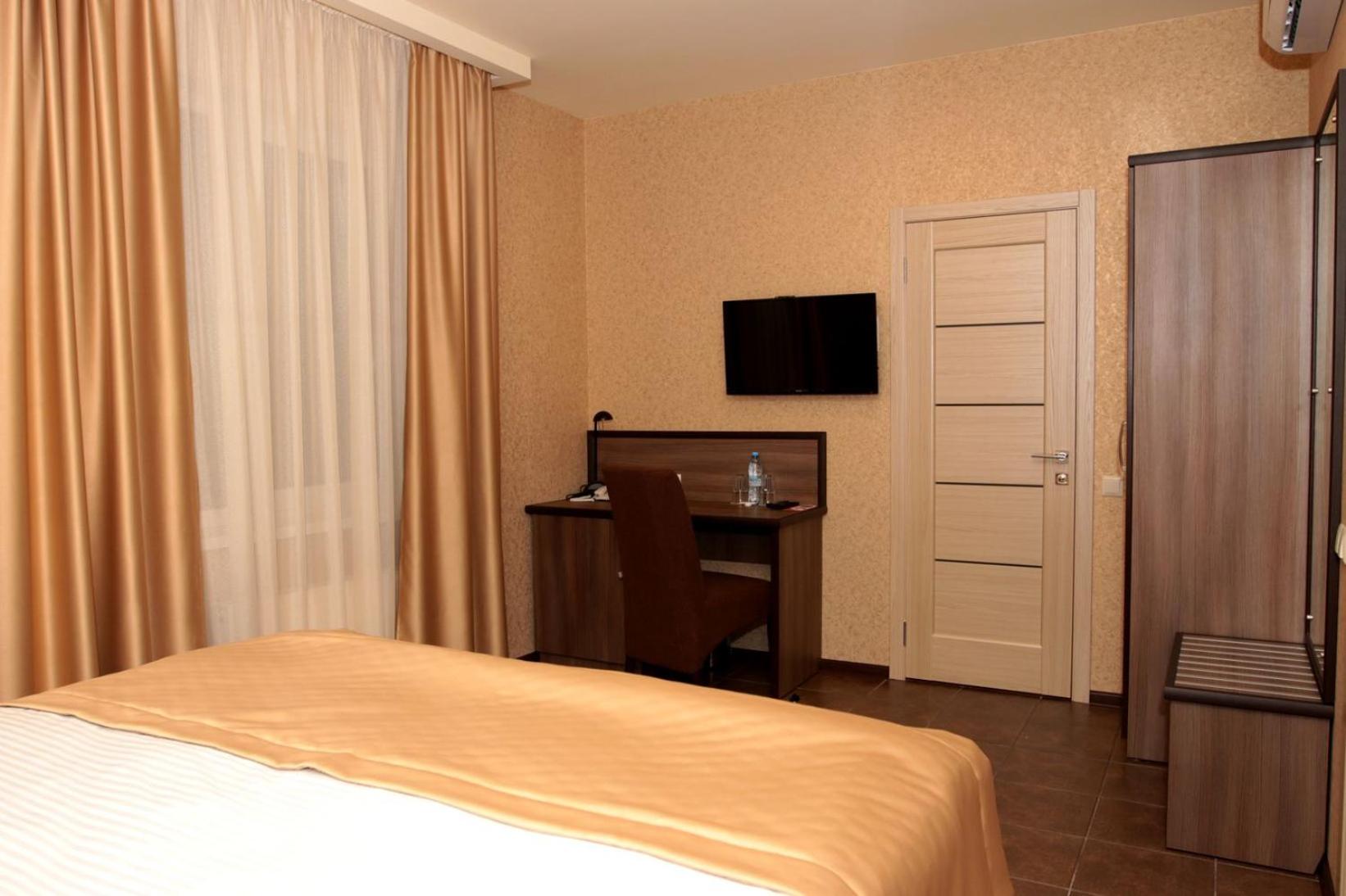 Double or Twin Room photo 2